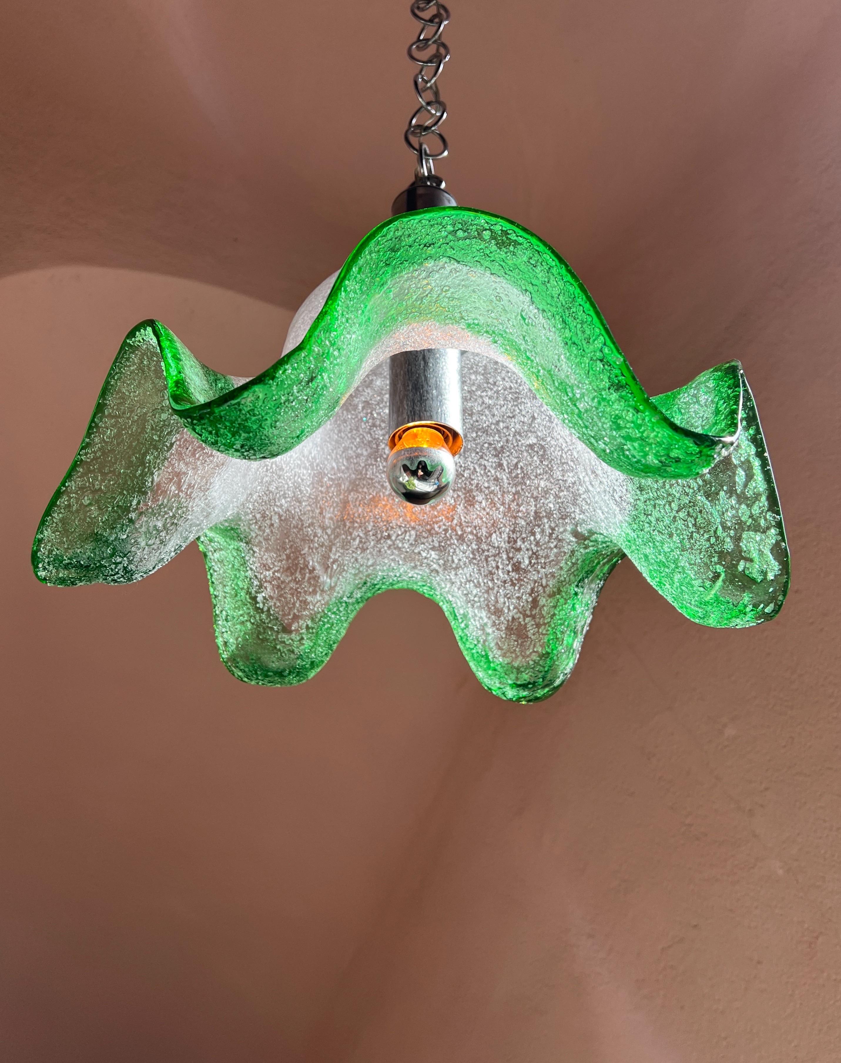 Lampada a sospensione in vetro di Murano del metà del secolo scorso di Carlo Nason per Mazzega Italia anni '70 in vendita 5