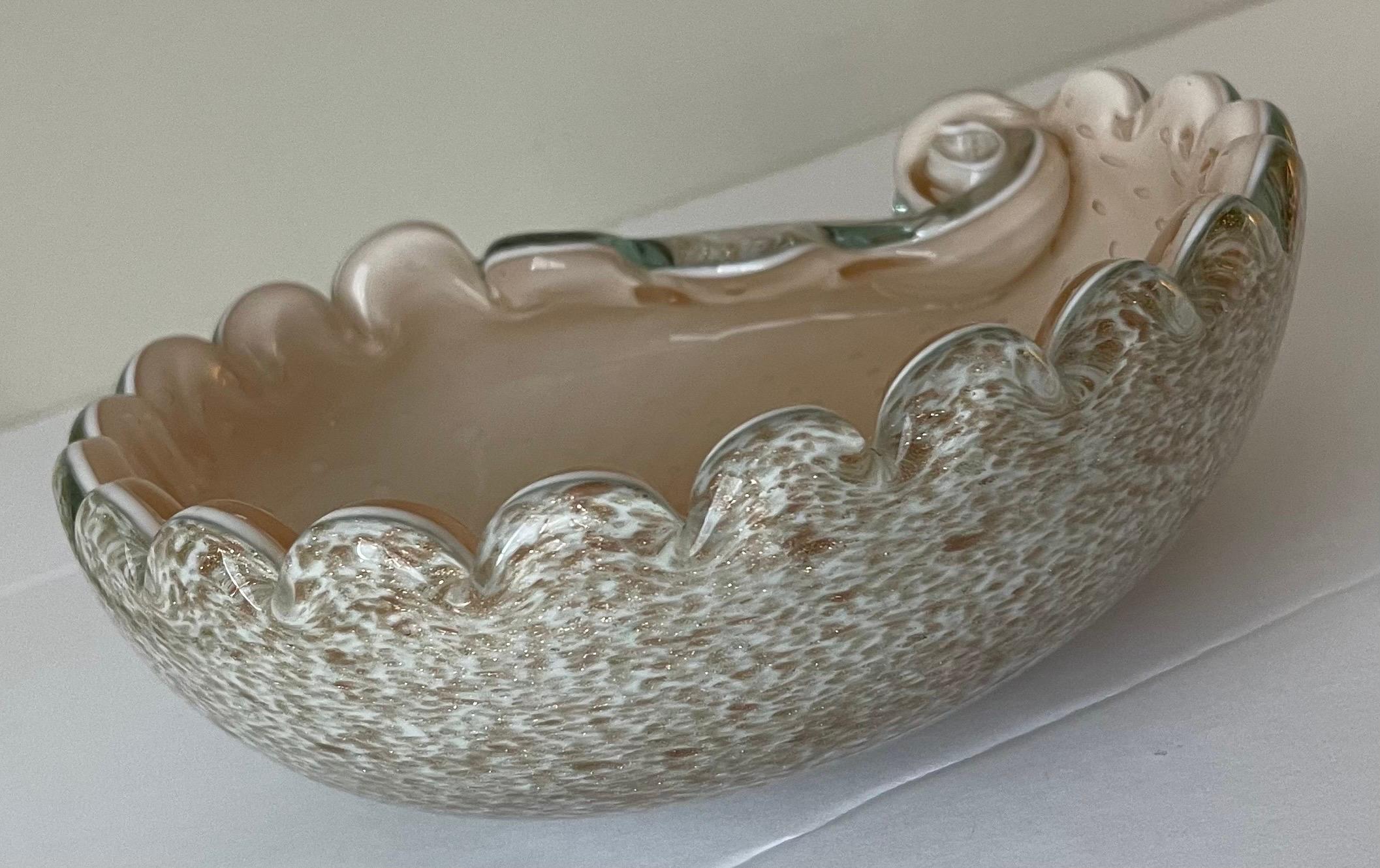 Mid-century Murano Glass Pink Shell Ashtray or Bowl For Sale 1