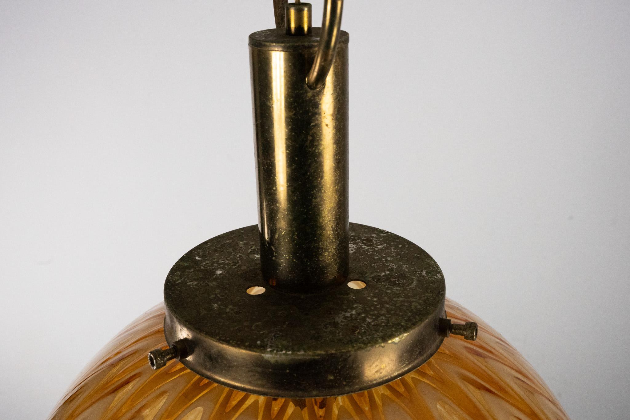 Mid-Century Murano glass sphere chandelier in the style of Venini. Italy 1970s For Sale 4
