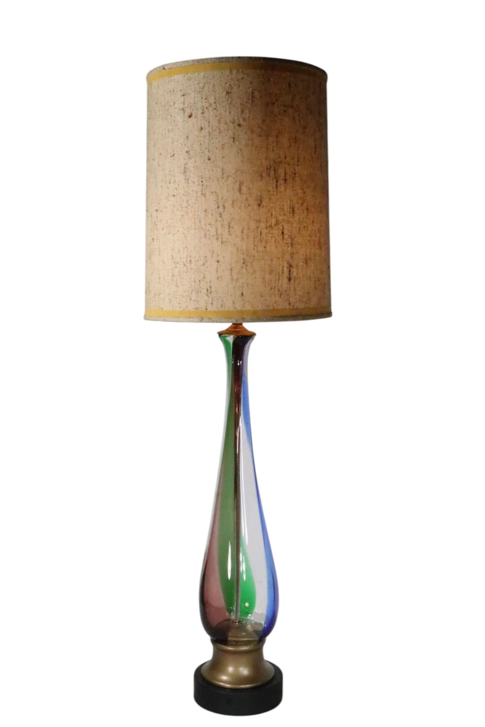 Lampe de table en verre de Murano du milieu du siècle Att. à Seguso en vente 4