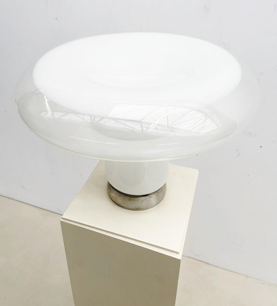Murano-Glastischlampe aus der Mitte des Jahrhunderts, Modell ''Lesbo'' von Angelo Mangiarotti (Muranoglas) im Angebot