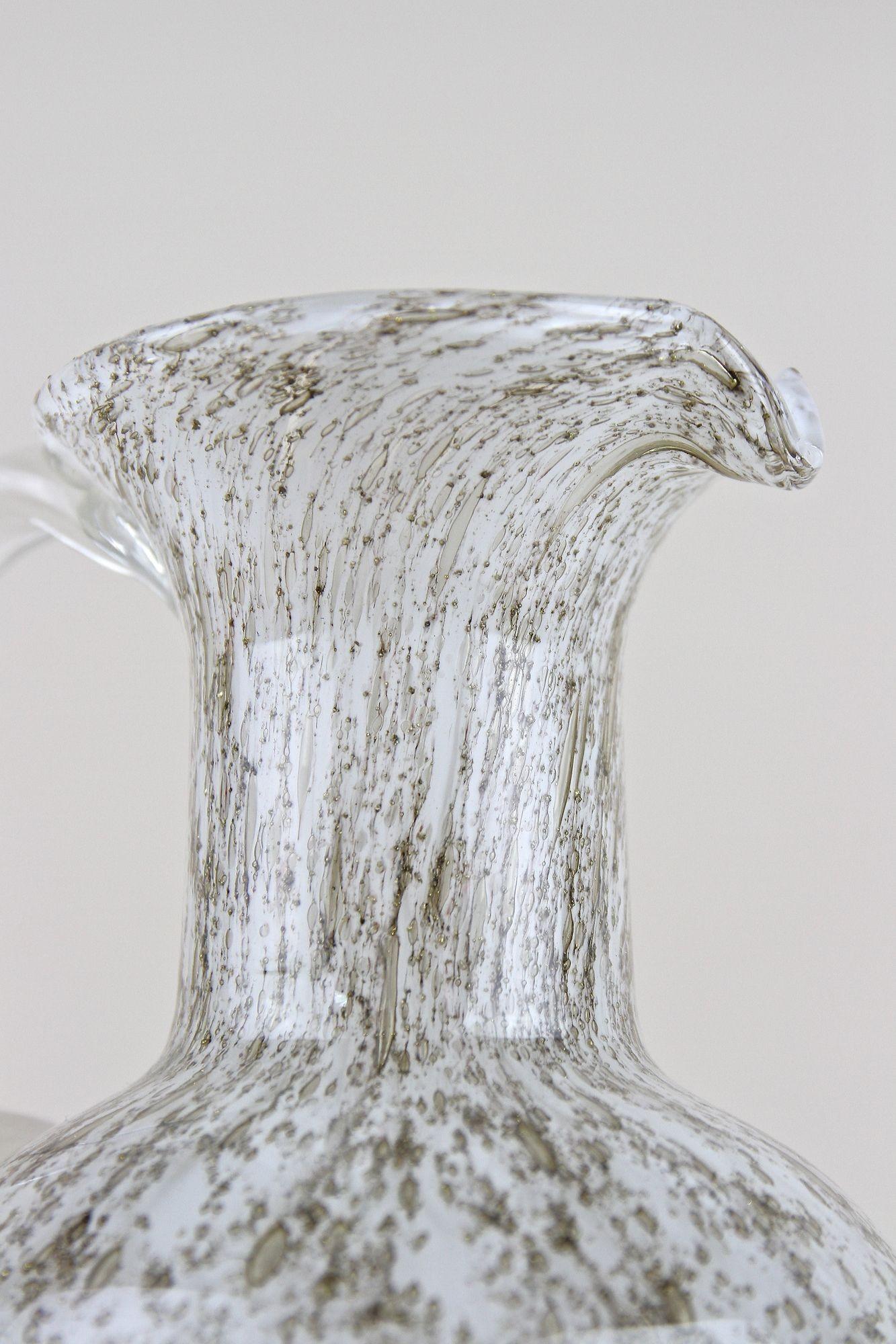 Mid Century Murano Glass Vase/ Glass Jug With Bubbles, Italy circa 1960 For Sale 6
