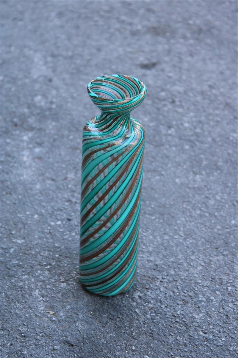 Metà XX secolo Vaso in vetro di Murano di metà secolo Greene & Greene all'interno 1950 Venini Attribuito in vendita