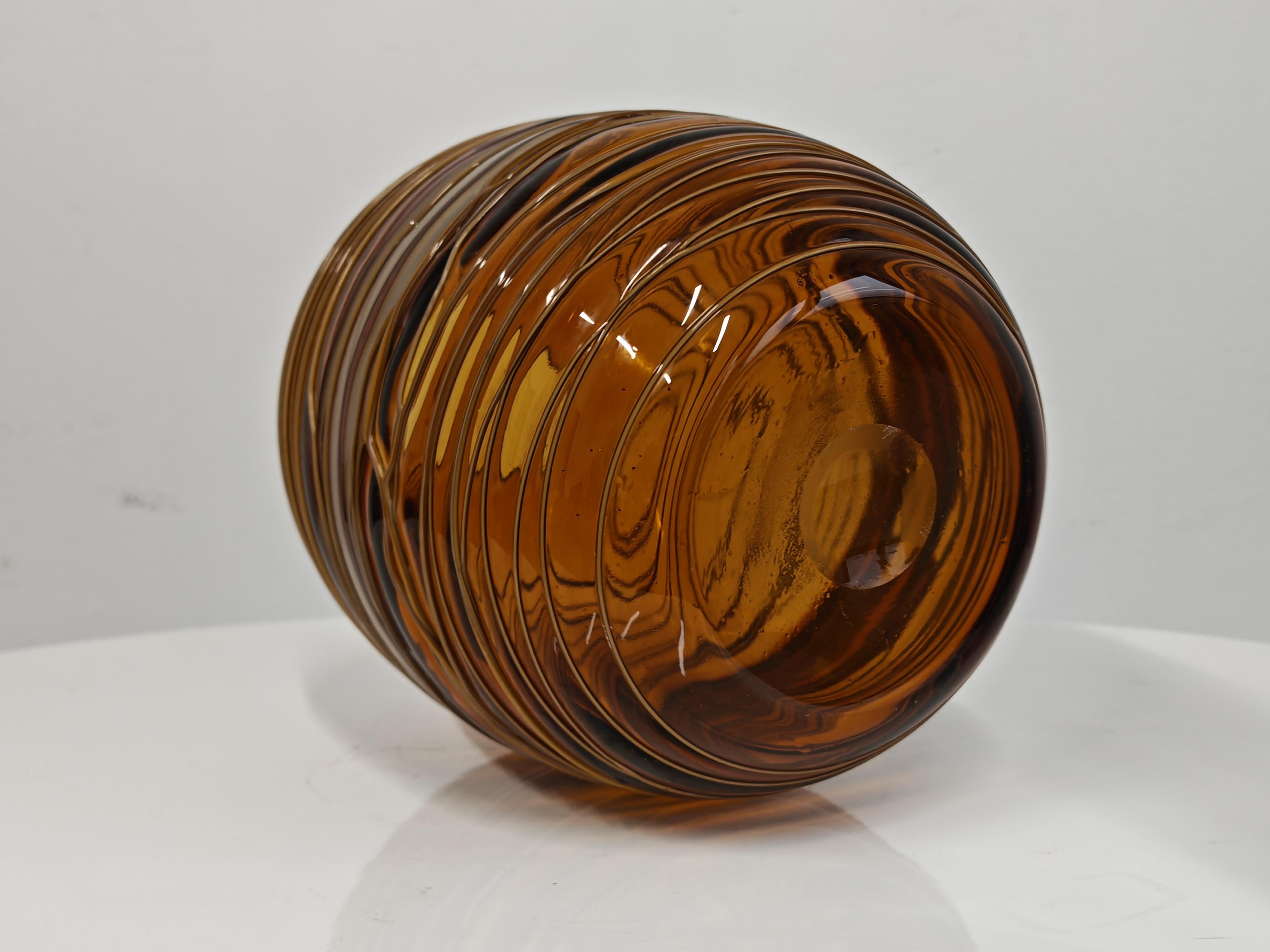 Vaso in vetro di Murano di metà secolo in vetro ambrato di Fulvio Bianconi per Venini in vendita 1