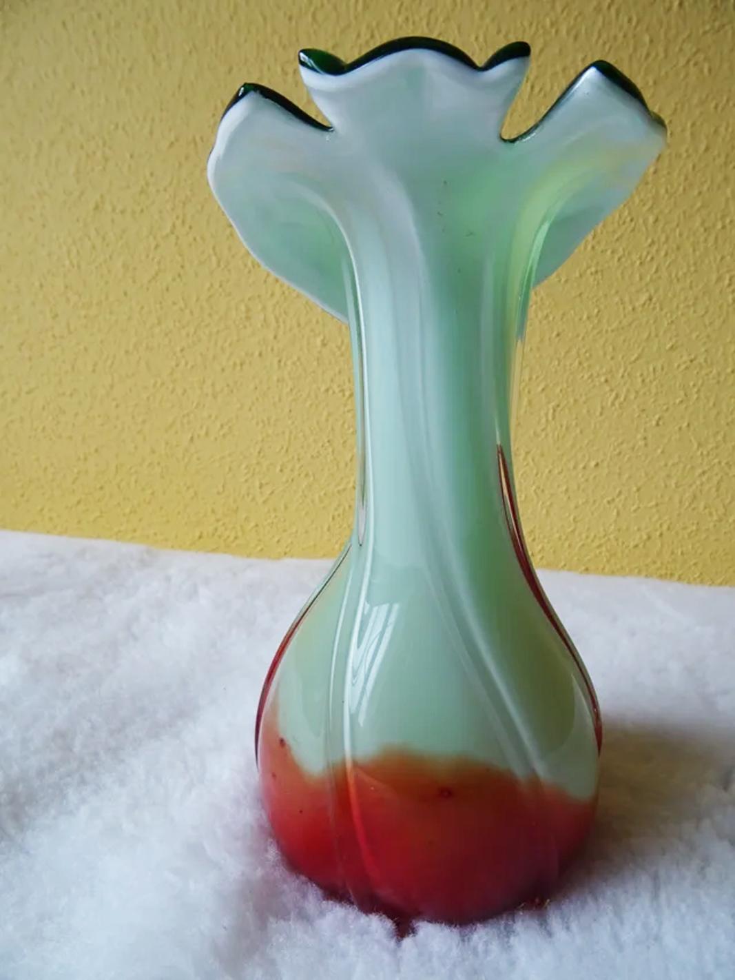 Italian Mid-Century Murano Glass Vase, Italy White, Red and Green, Circa 1960/70 For Sale
