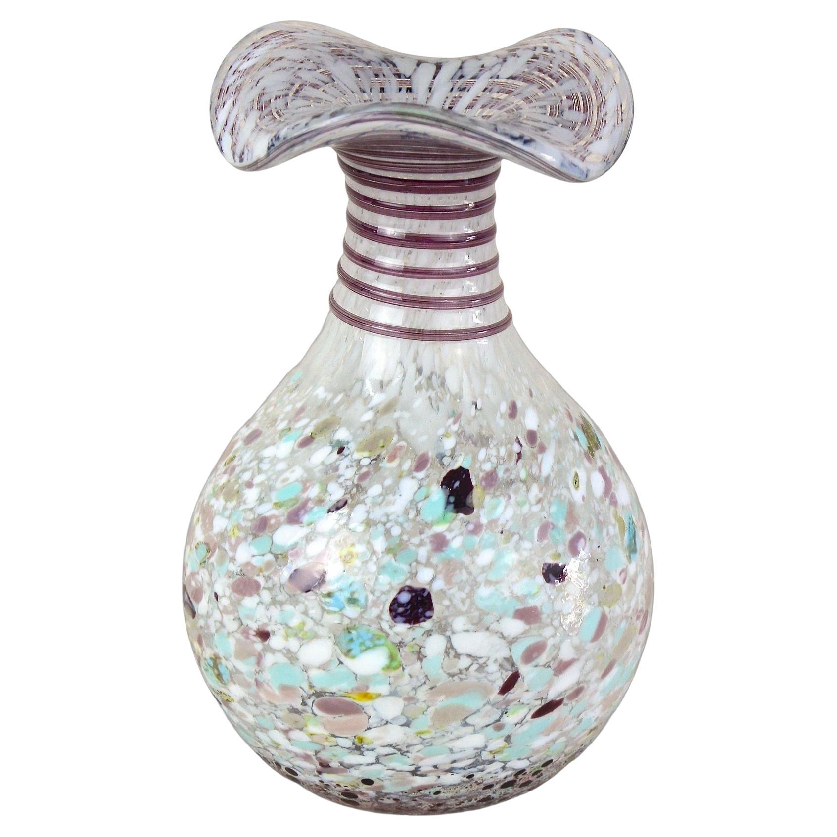 Murano-Glasvase aus der Mitte des Jahrhunderts, mehrfarbig, Italien um 1950 im Angebot
