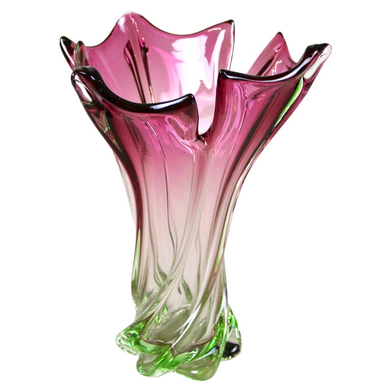 Mid-Century Murano Glass Vase Purple/ Green, Italy, circa 1960 For Sale