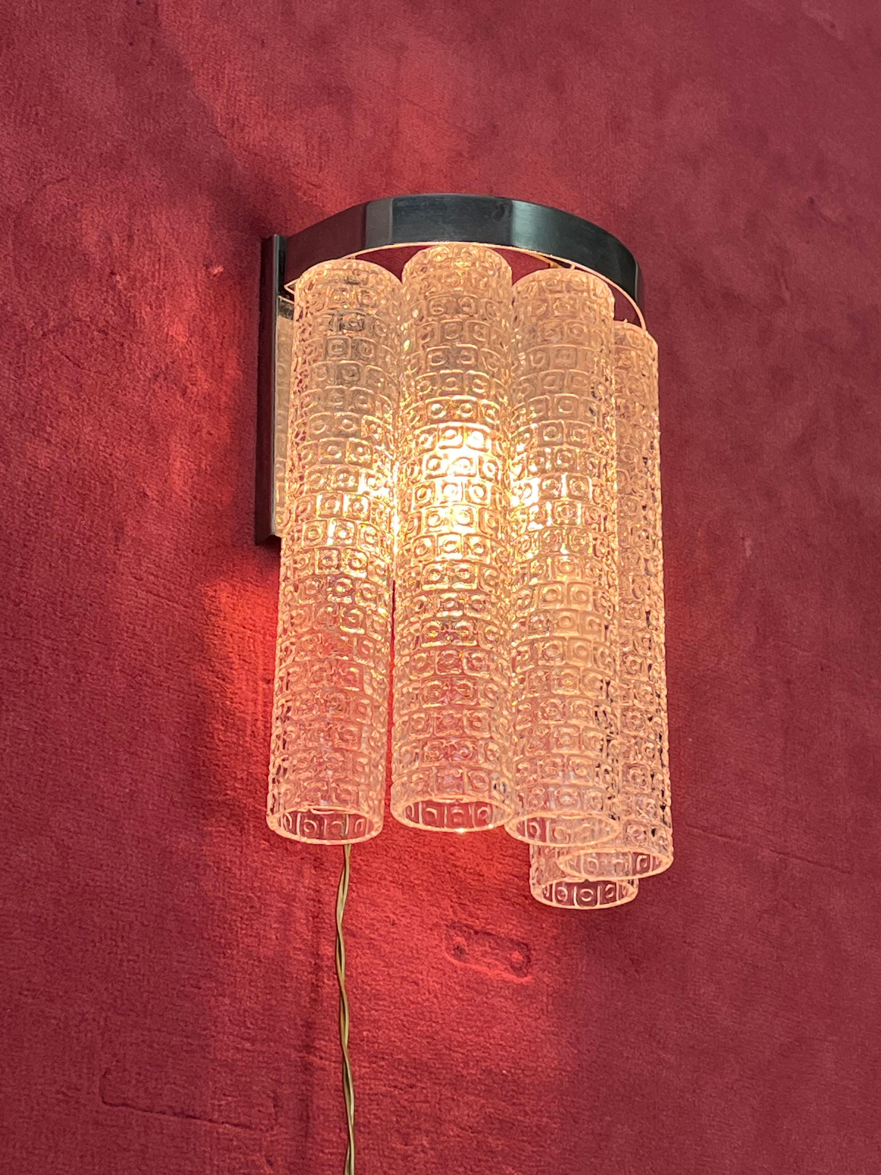 Lámpara de pared de cristal de Murano de mediados de siglo, modelo 