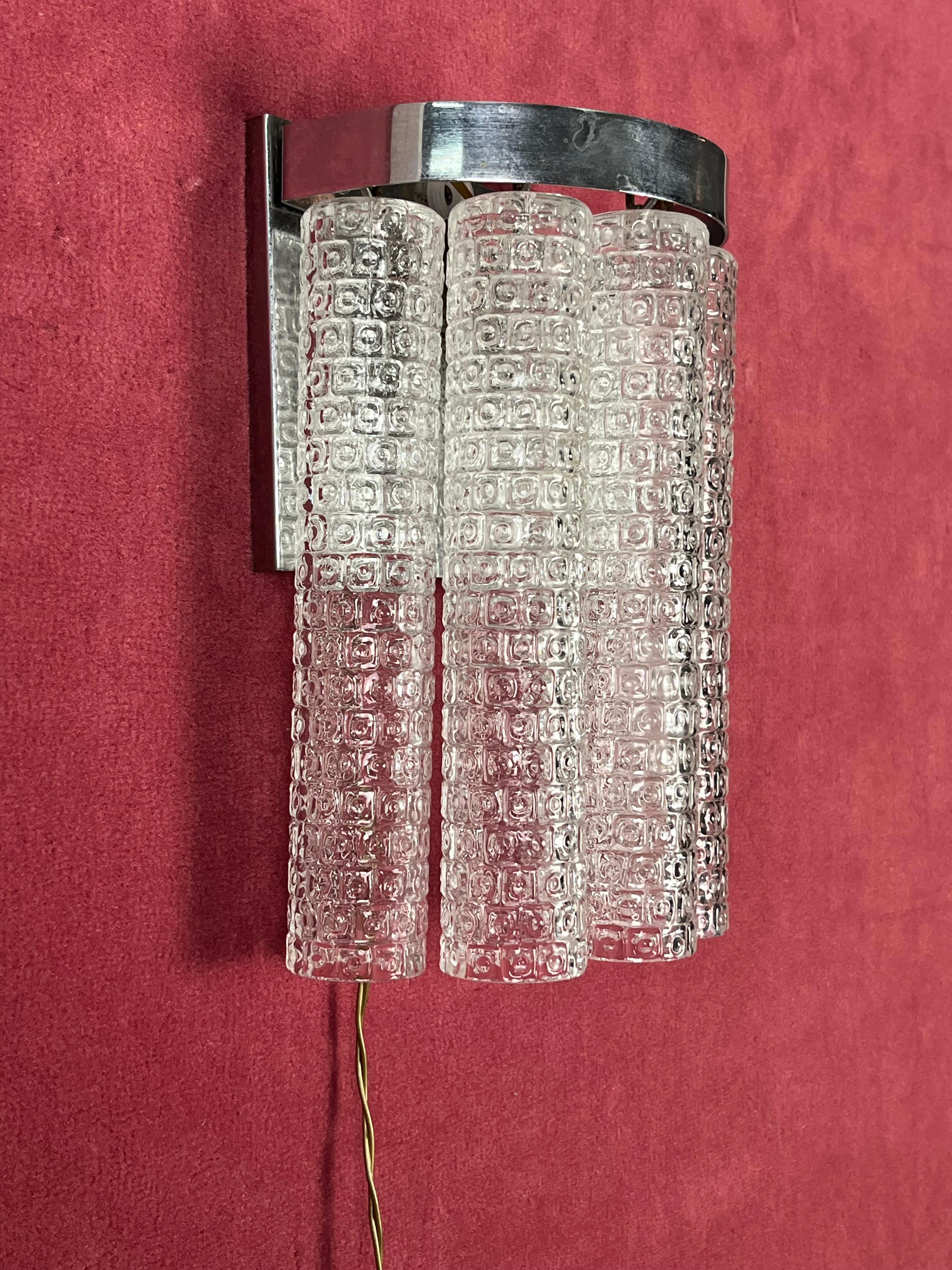 Lámpara de pared de cristal de Murano de mediados de siglo, modelo 