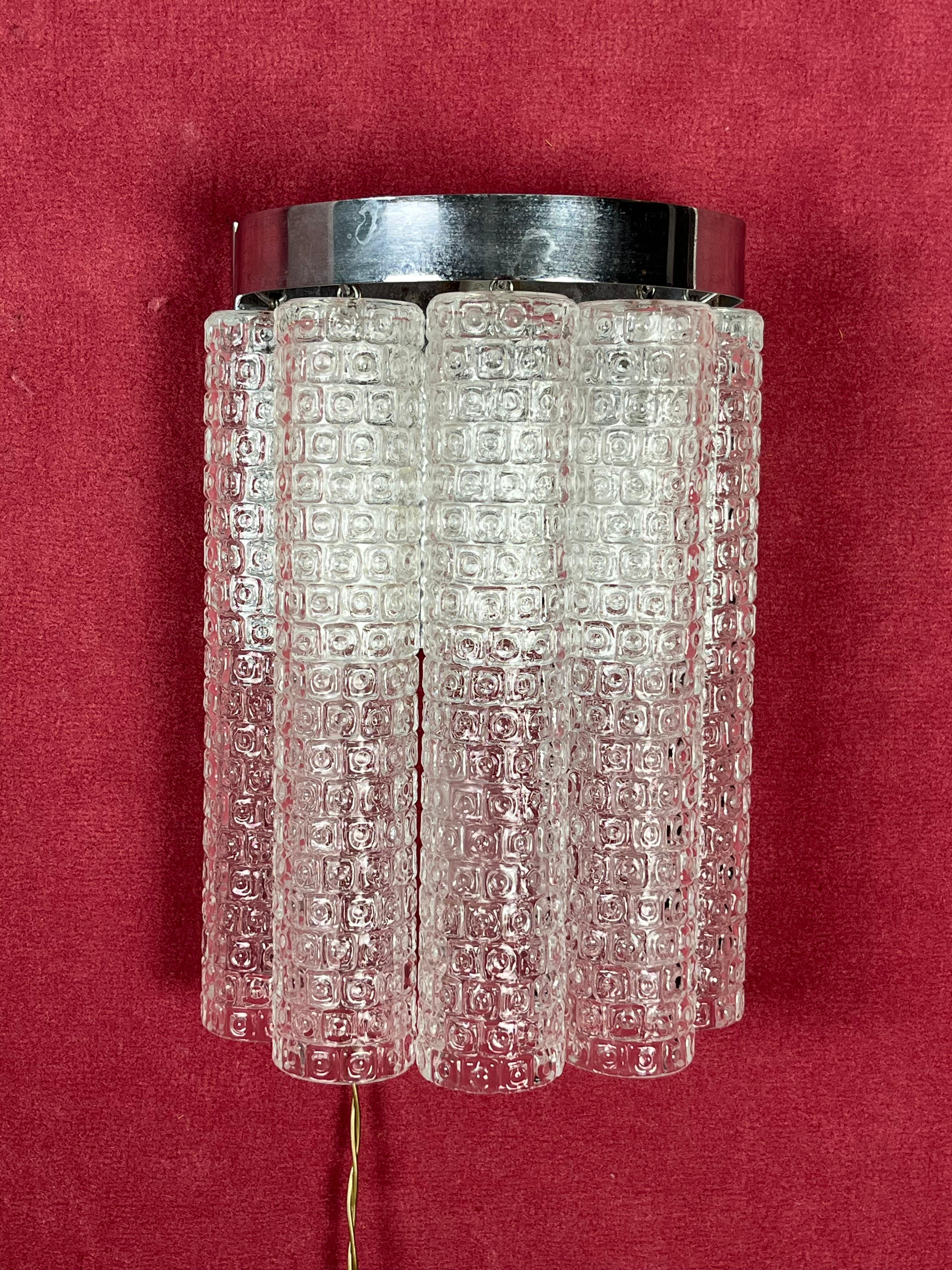 Lámpara de pared de cristal de Murano de mediados de siglo, modelo 