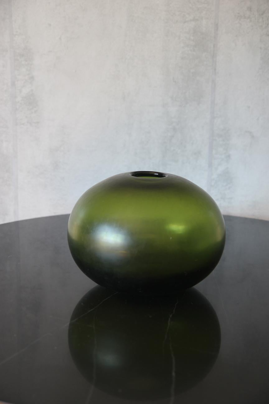 Vetro di Murano Vaso rotondo di metà secolo in Greene & Greene in vendita