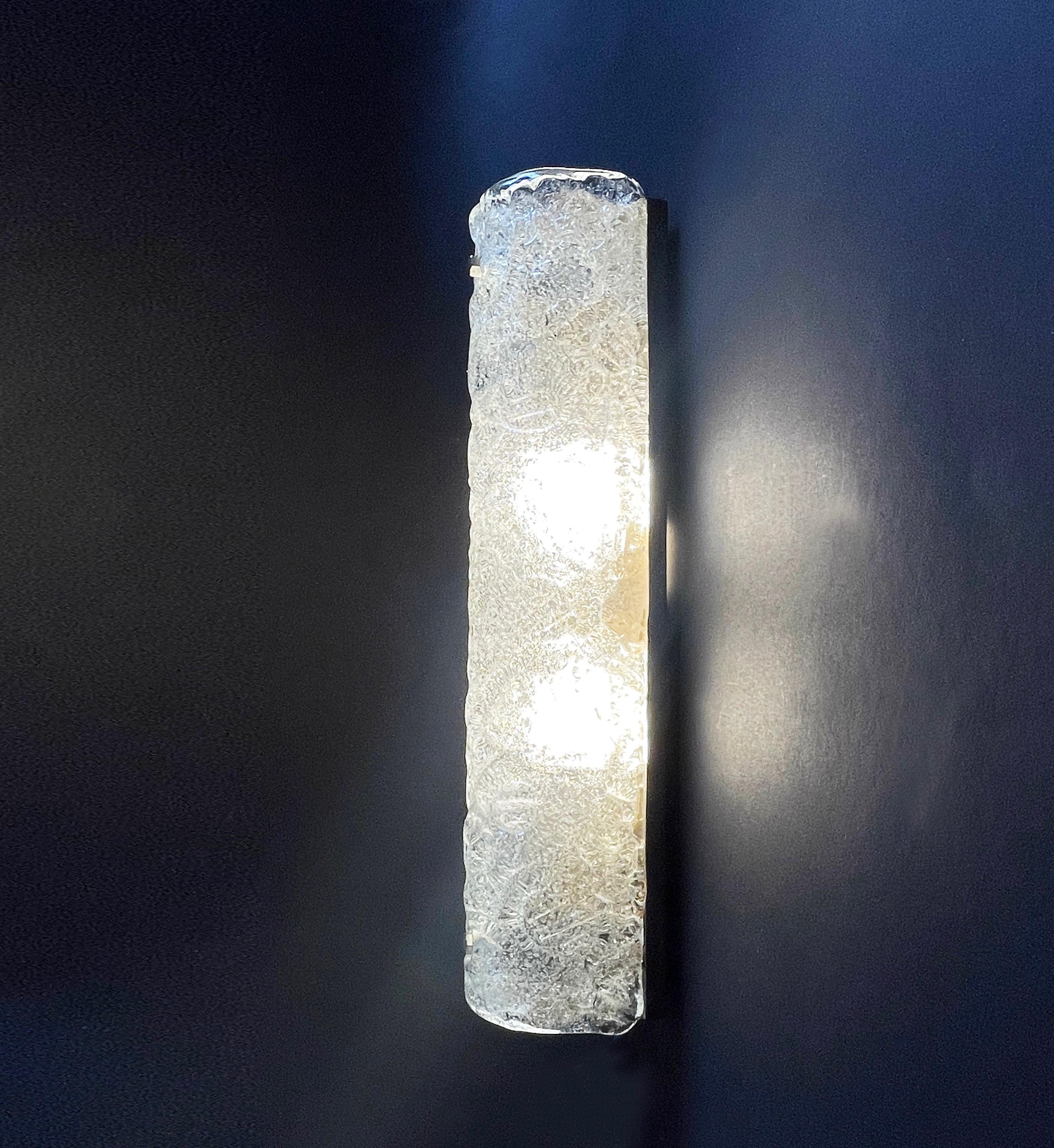 Aplique de pared de cristal de Murano Ice de mediados de siglo, Modernista años 70, by Hillebrand Alemán en venta