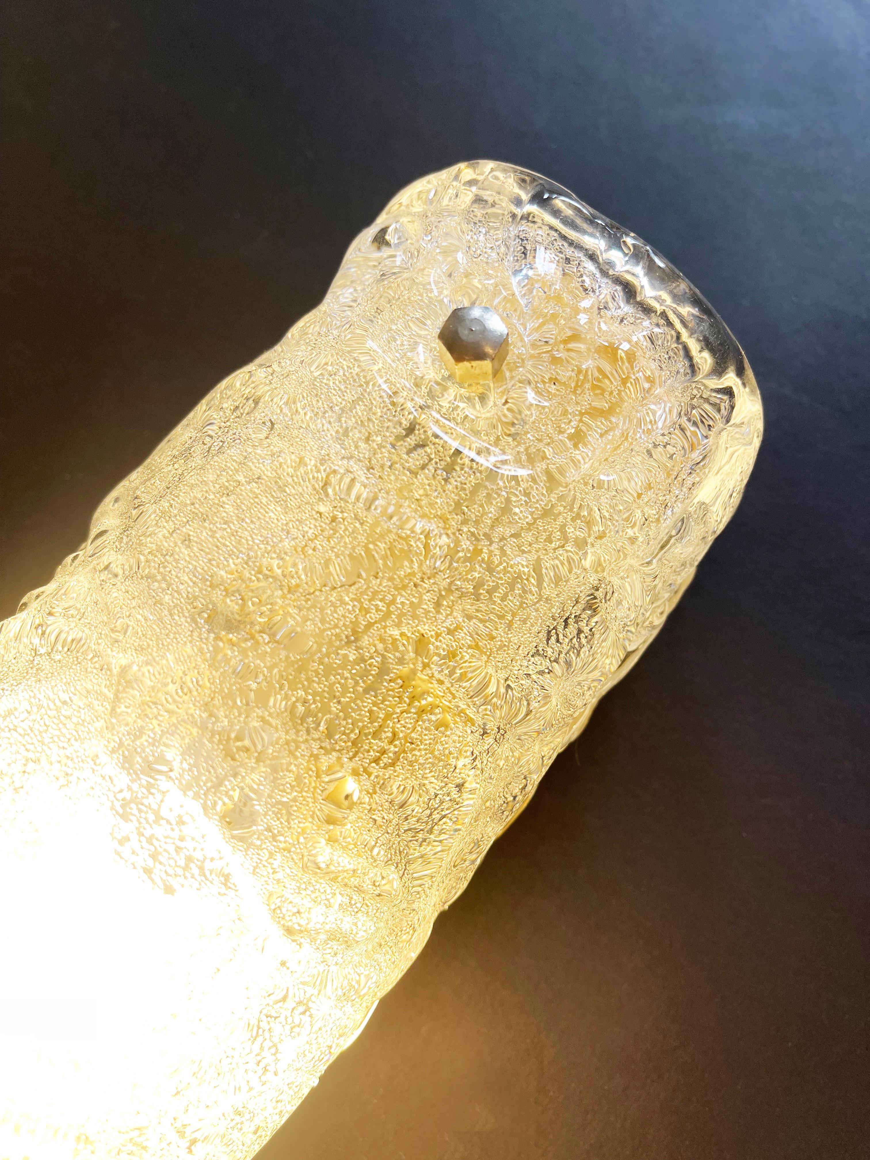 Aplique de pared de cristal de Murano Ice de mediados de siglo, Modernista años 70, by Hillebrand Metal en venta