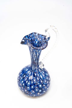 Aiguière ou burette en verre « Millefiori » de Murano, datant du milieu du siècle, avec une anse transparente