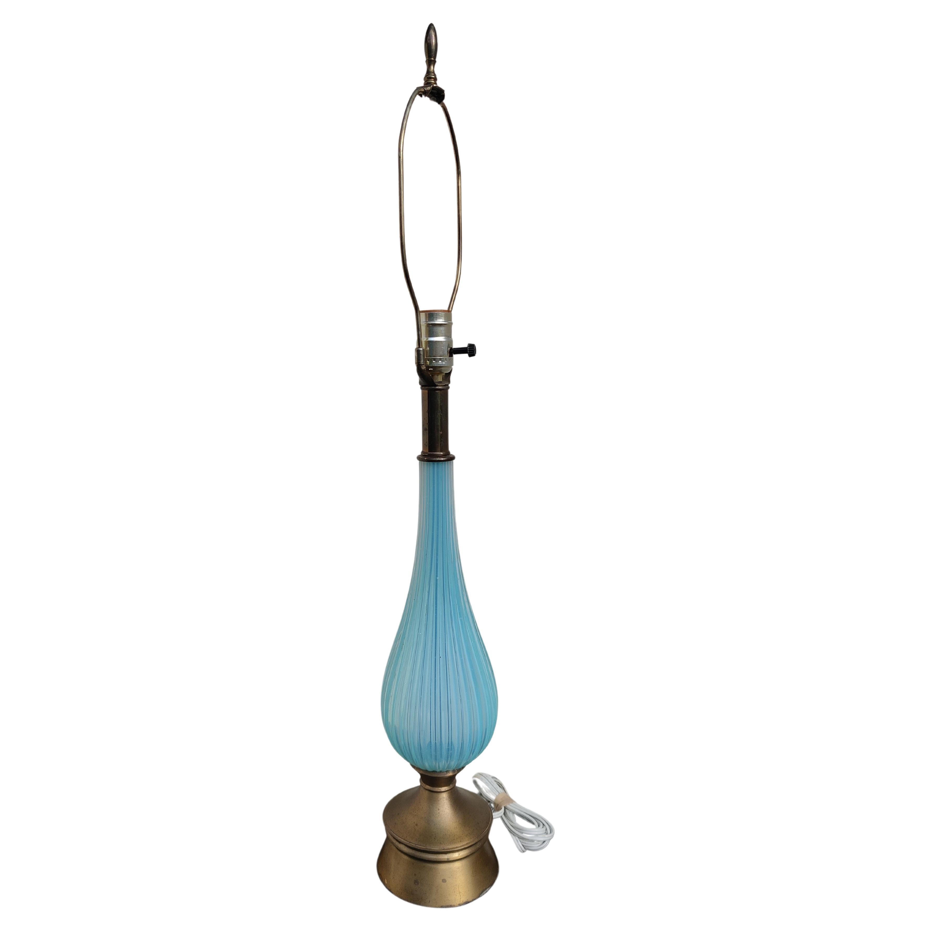 Murano Periwinkle geriffelte Glaslampe aus der Mitte des Jahrhunderts