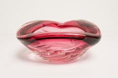 Élément de cendrier en verre rose de Murano du milieu du siècle, Italie, 1970