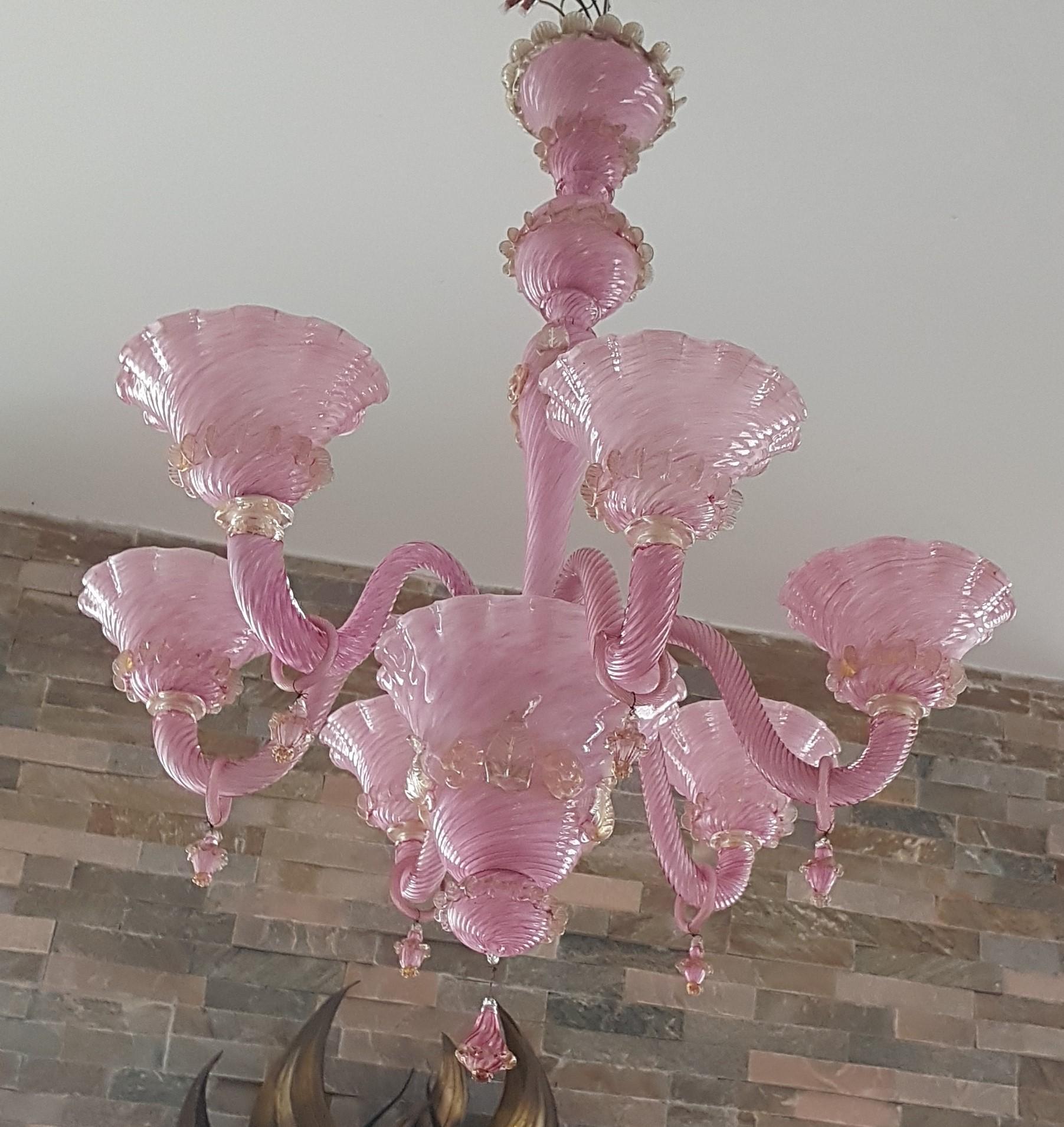 Mid-20th Century Mid Century Murano Pink Glass Chandelier, Italie 1960s For Sale