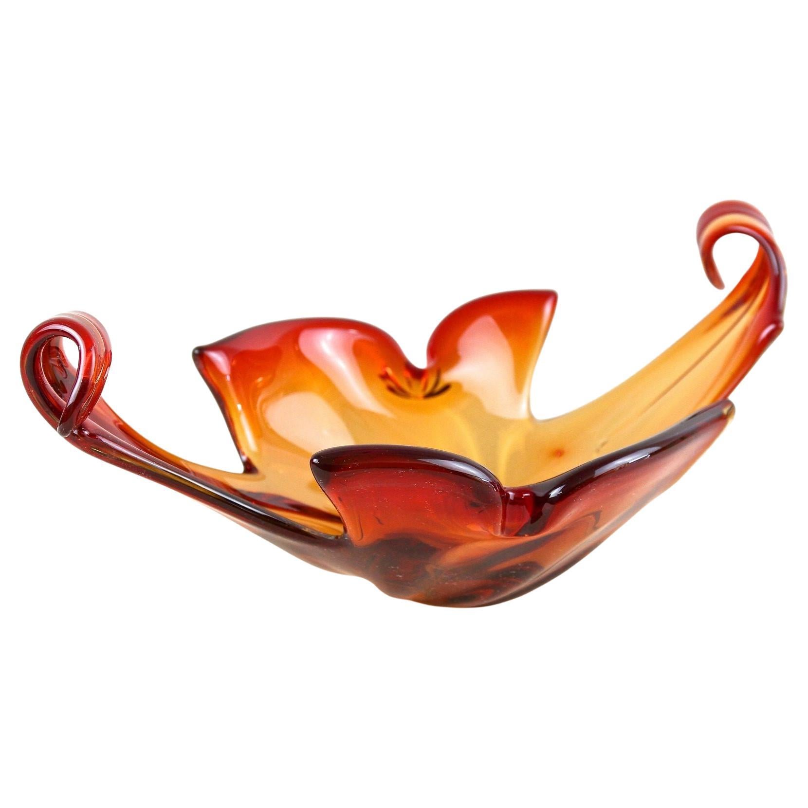 Schale aus Murano Sommerso-Glas aus der Mitte des Jahrhunderts - Rot/ Orangetöne, Italien ca. 1960