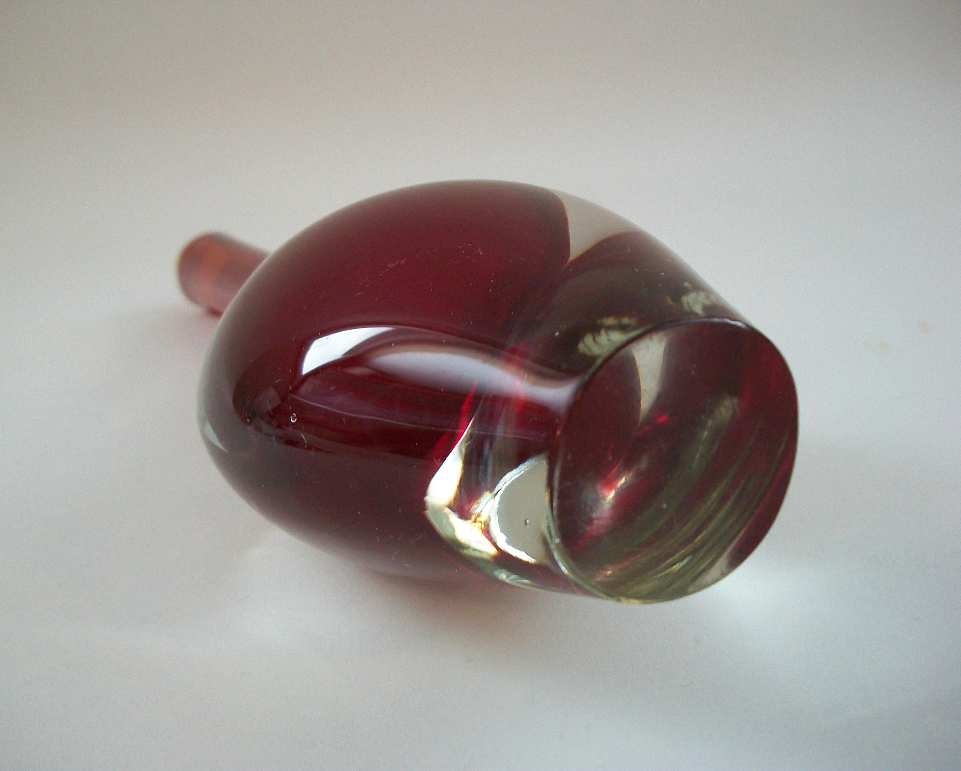 Mid Century Murano Glass Sommerso Vase - Italien - CIRCA 1950er Jahre im Angebot 2