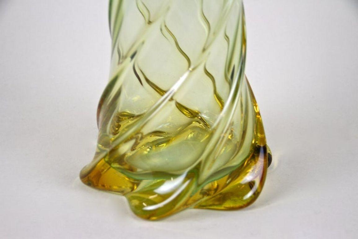 Mid-Century Murano Sommerso Glass Vase, Italy, circa 1960 im Zustand „Gut“ im Angebot in Lichtenberg, AT