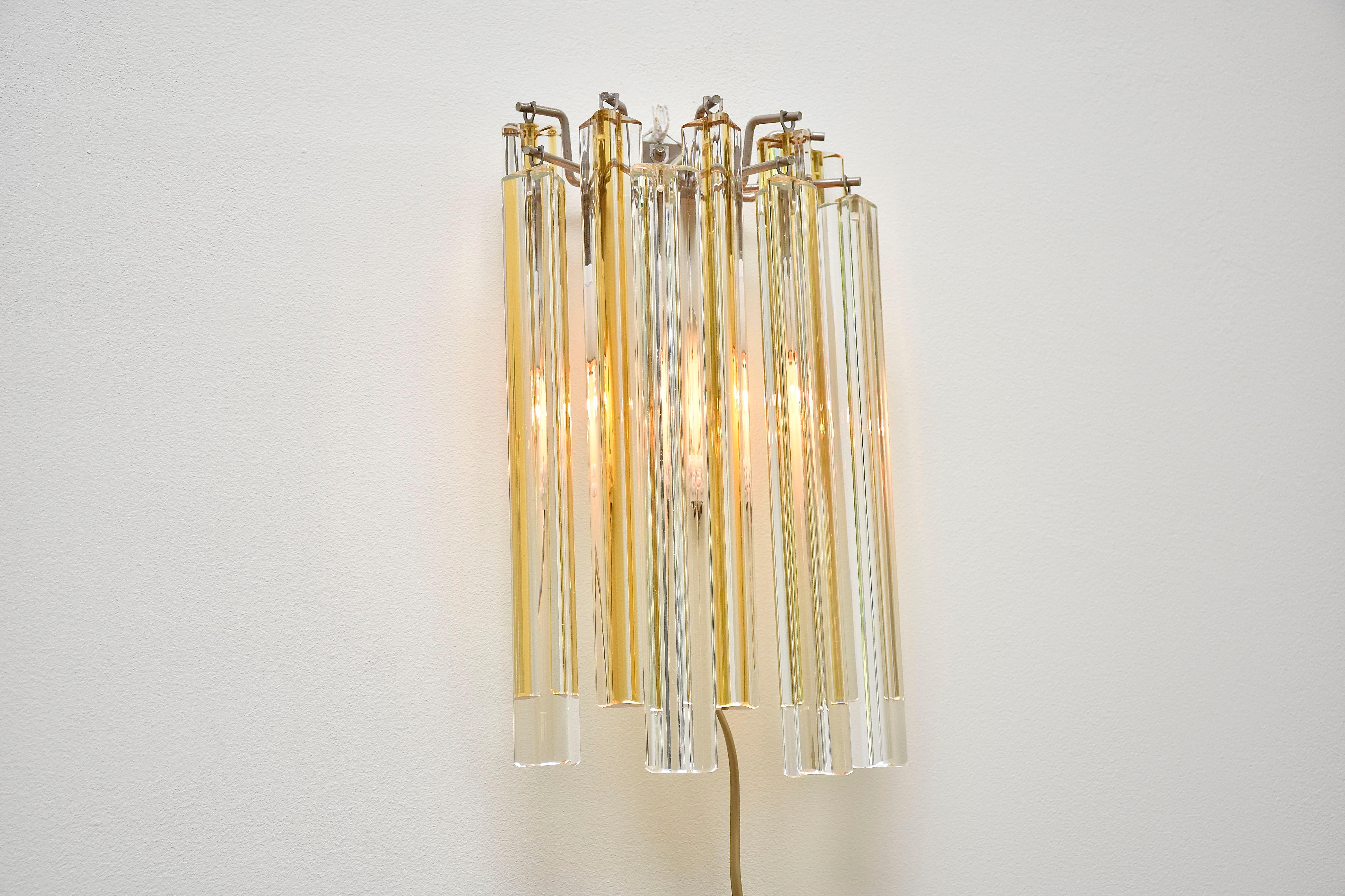 Mid-century Murano wall light /sconces by Venini, Italy- 3 wall lights available In Good Condition For Sale In SON EN BREUGEL, NL