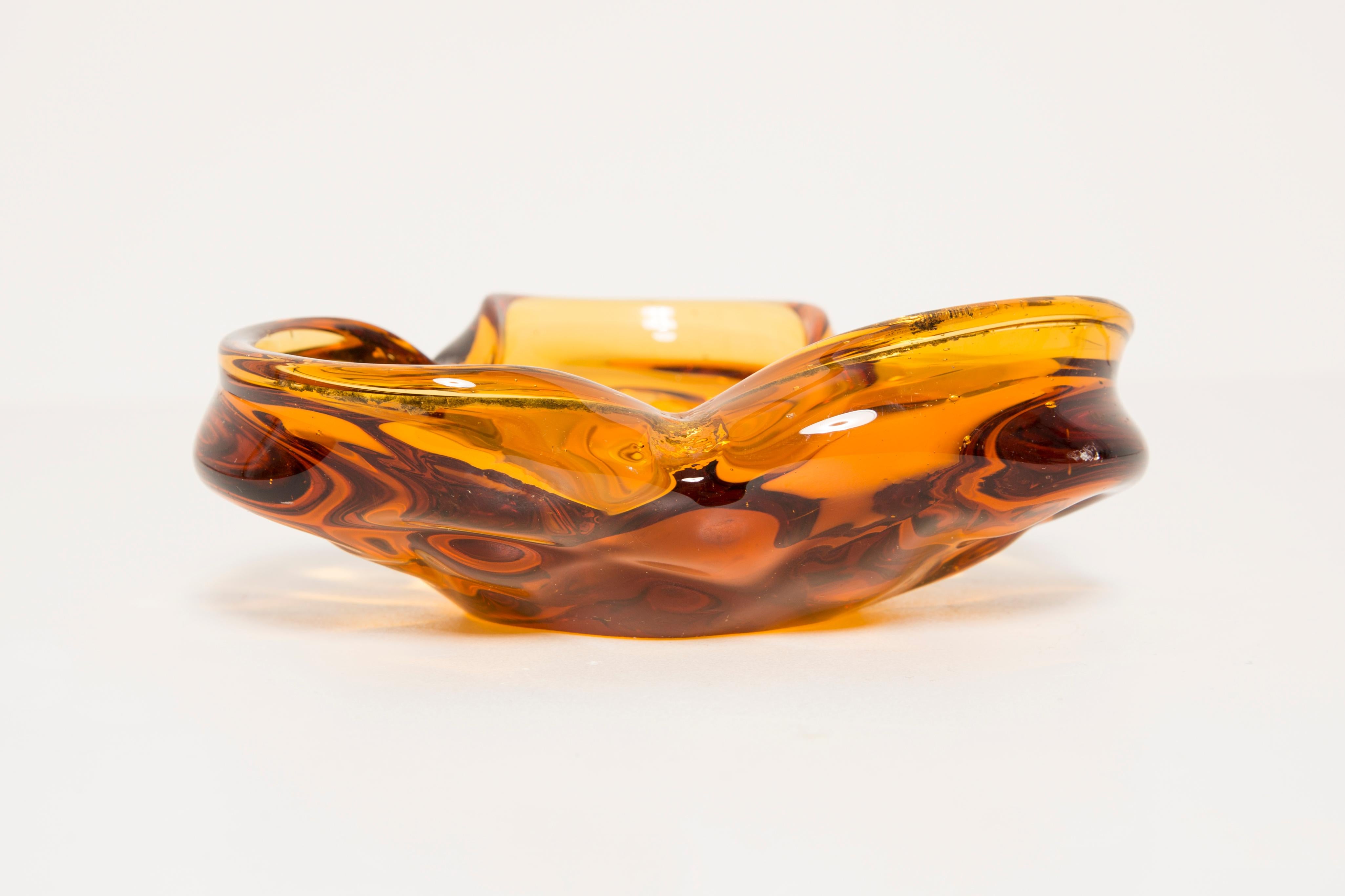 Mid-Century Murano Yellow Glass Bowl Ashtray Element, Italy, 1970s For Sale 7