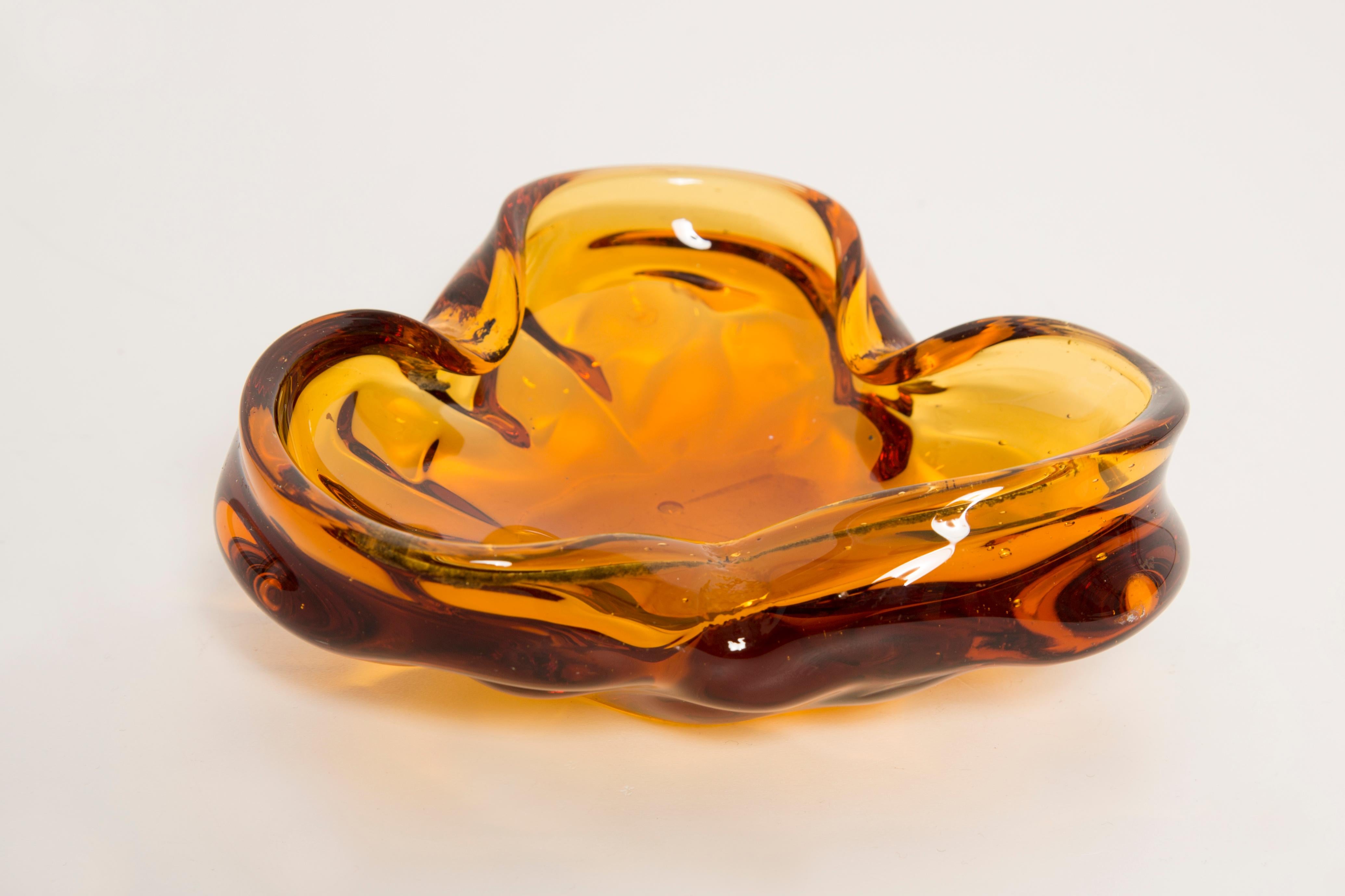 Mid-Century Murano Yellow Glass Bowl Ashtray Element, Italy, 1970s For Sale 8