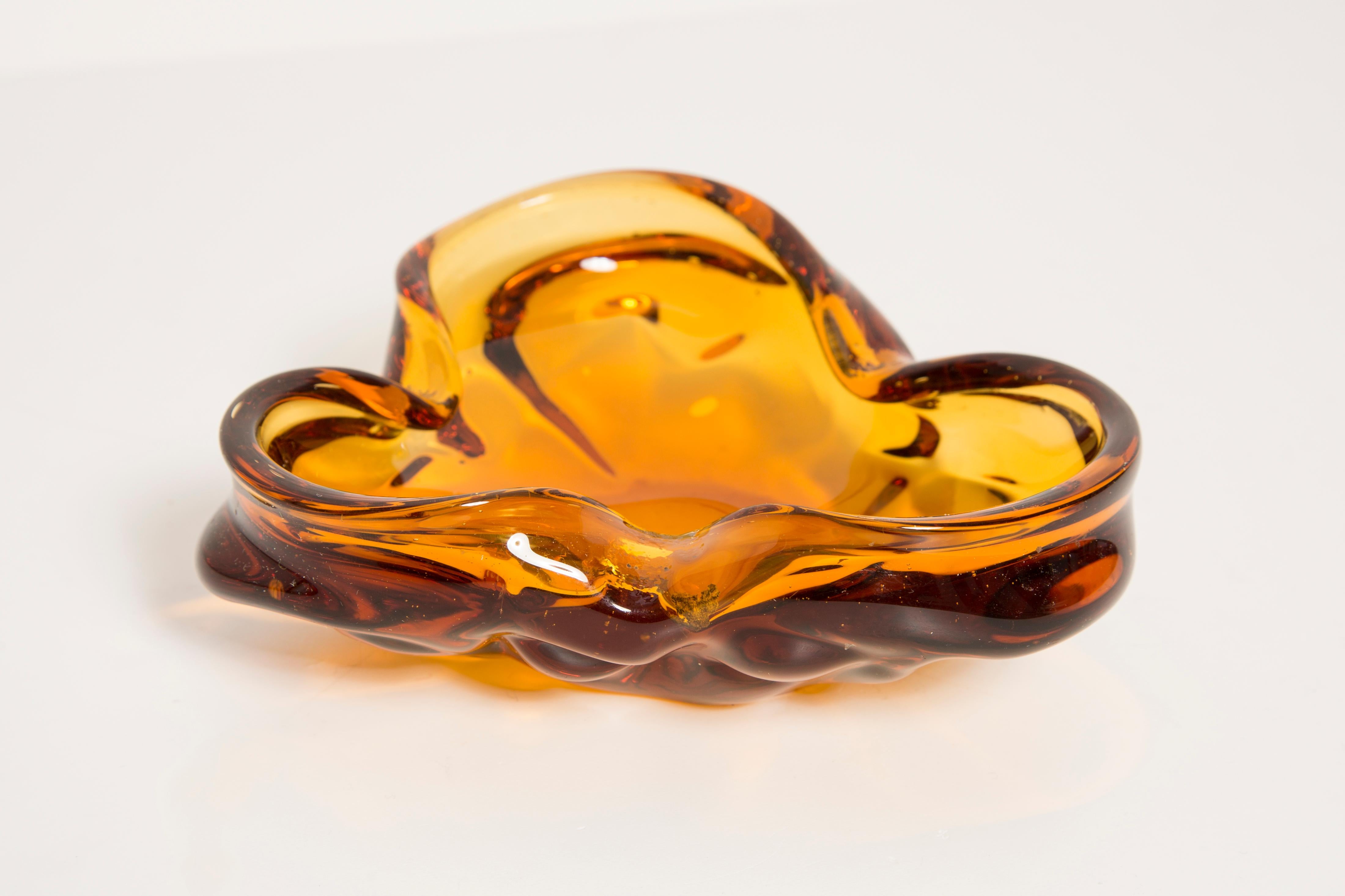 Mid-Century Murano Yellow Glass Bowl Ashtray Element, Italy, 1970s For Sale 2