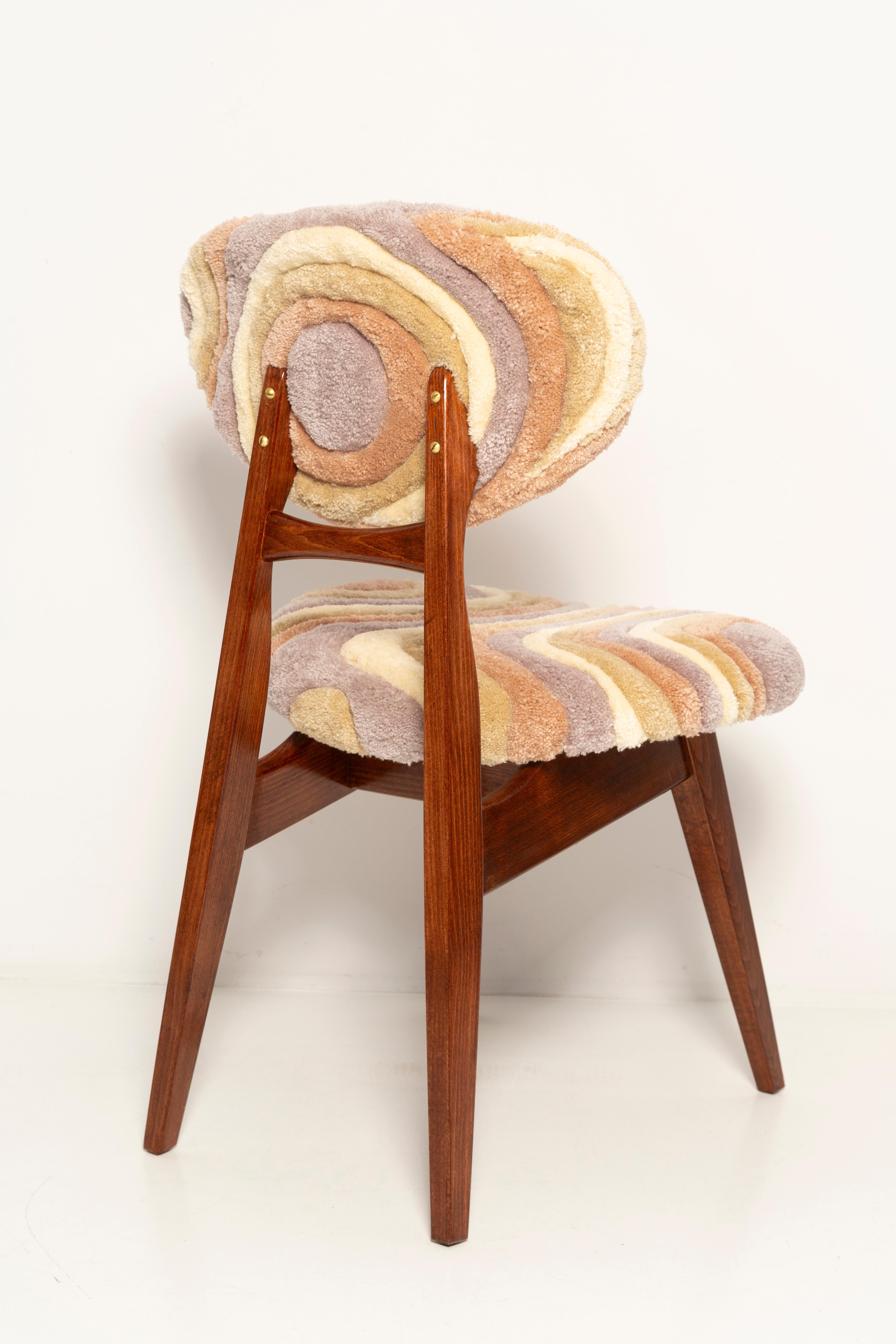 Mid Century Mushroom Chair, Hand Tufting Beige Wool, Europe, 1960s In Excellent Condition For Sale In 05-080 Hornowek, PL