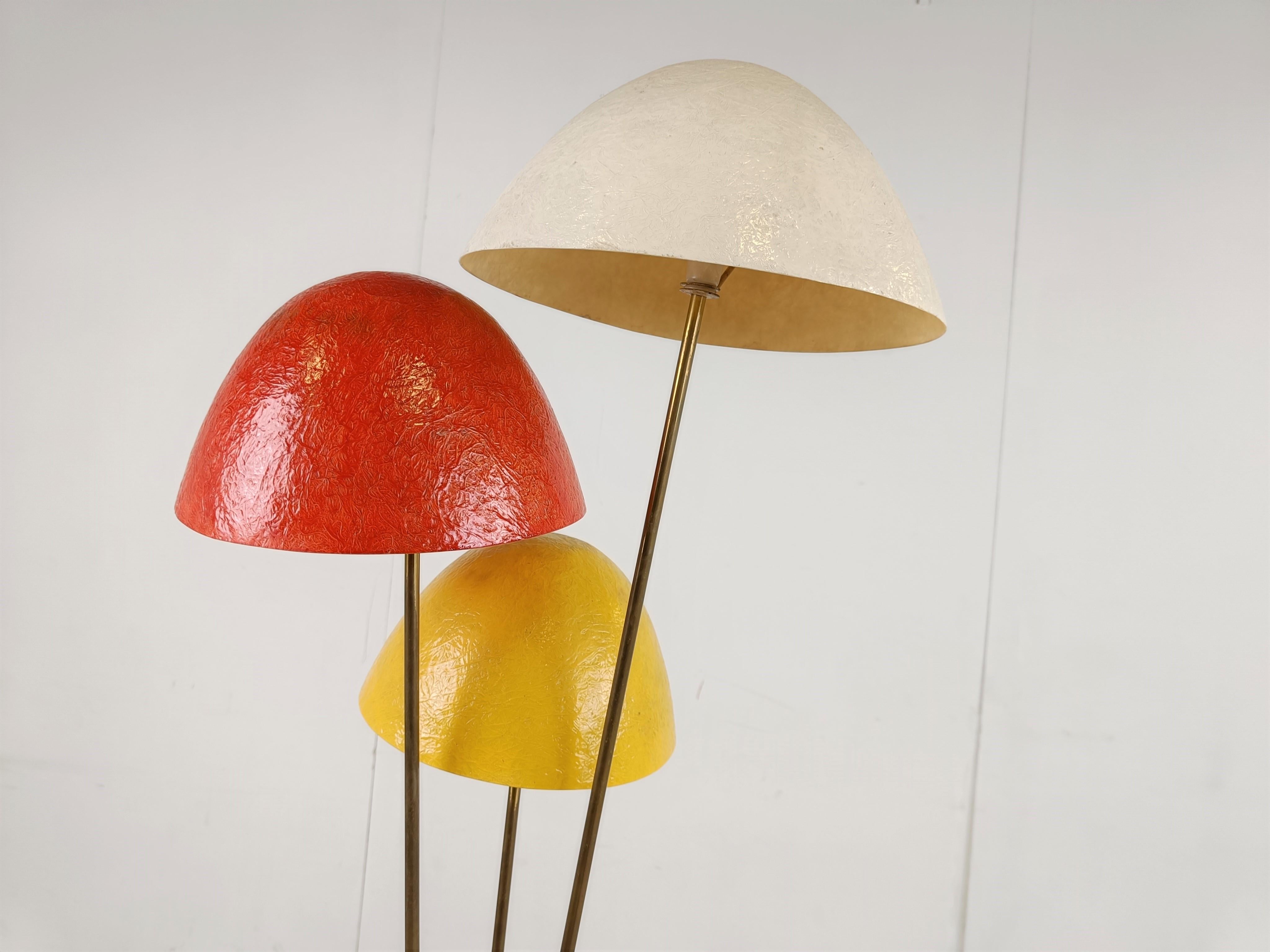 Mid century mushroom floor lamp, 1950s For Sale 2