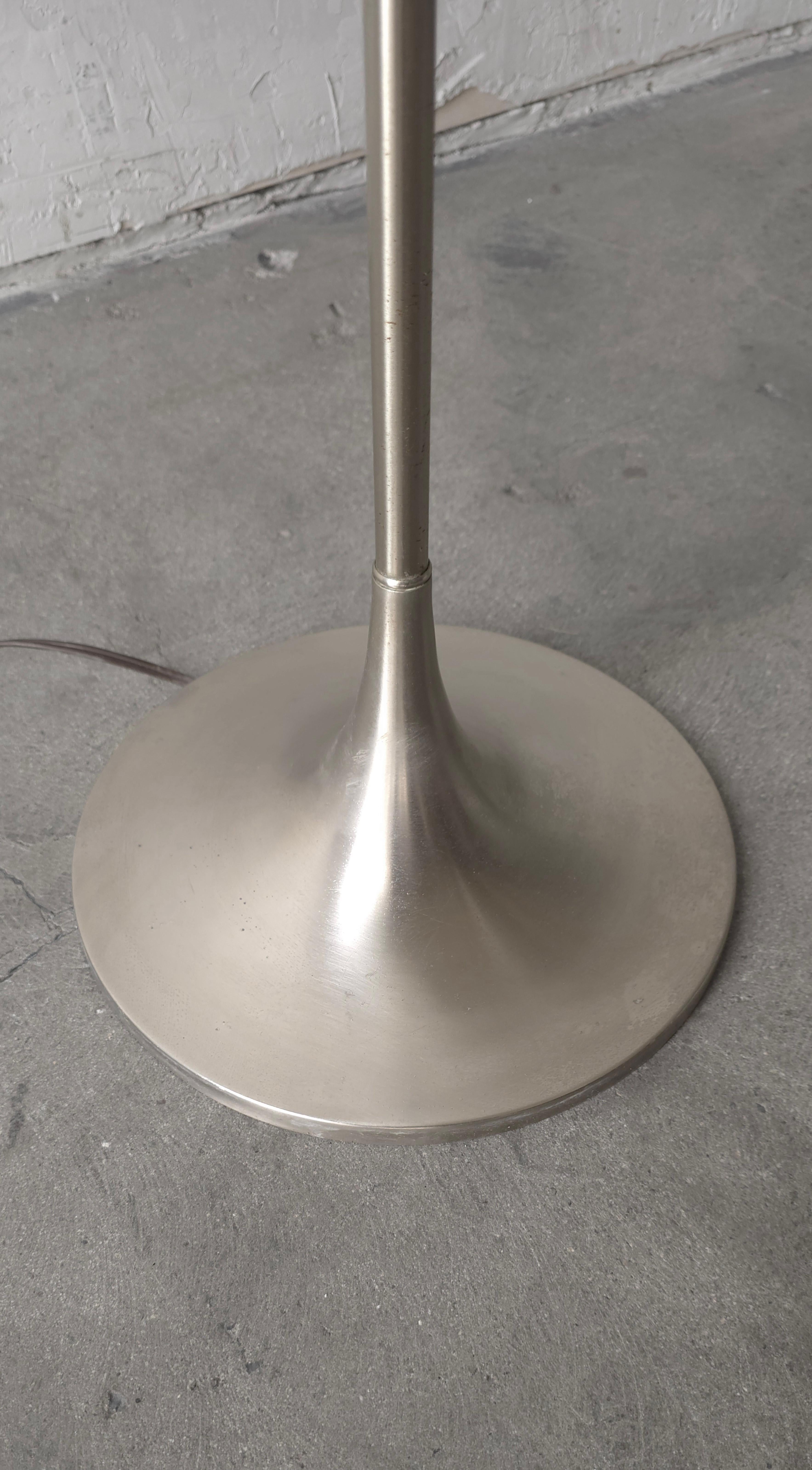 Lámpara de pie Mid Century Mushroom de Bill Curry para Laurel en venta 1