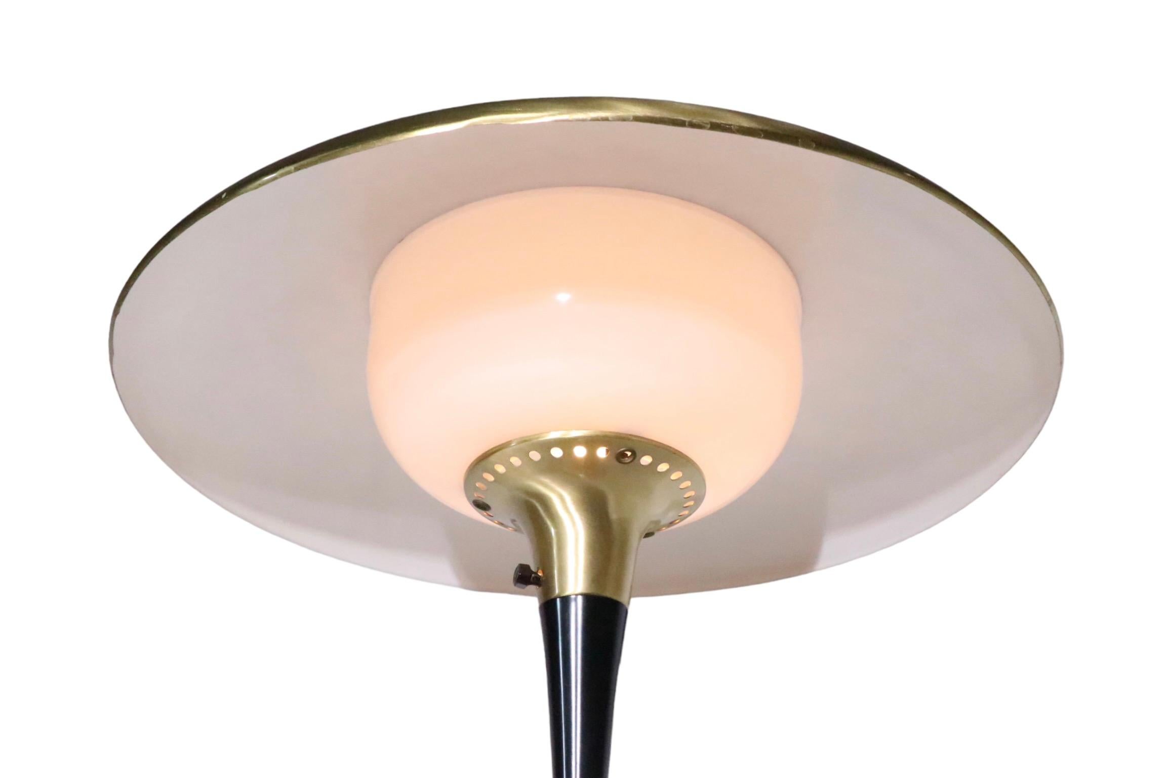 Mid Century Mushroom  Form  Table Lamp att. to Gerald Thurston c 1950's For Sale 7