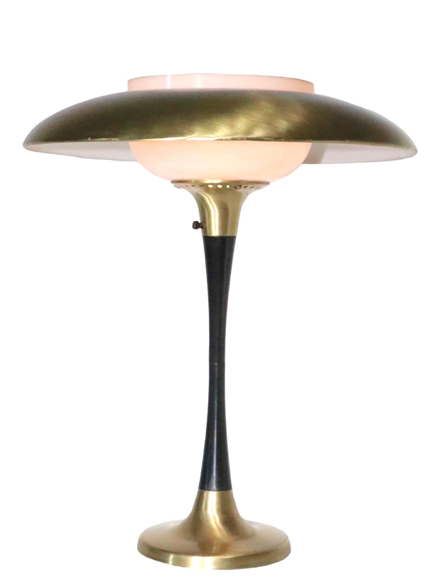 Mid Century Mushroom  Form  Table Lamp att. to Gerald Thurston c 1950's For Sale 8