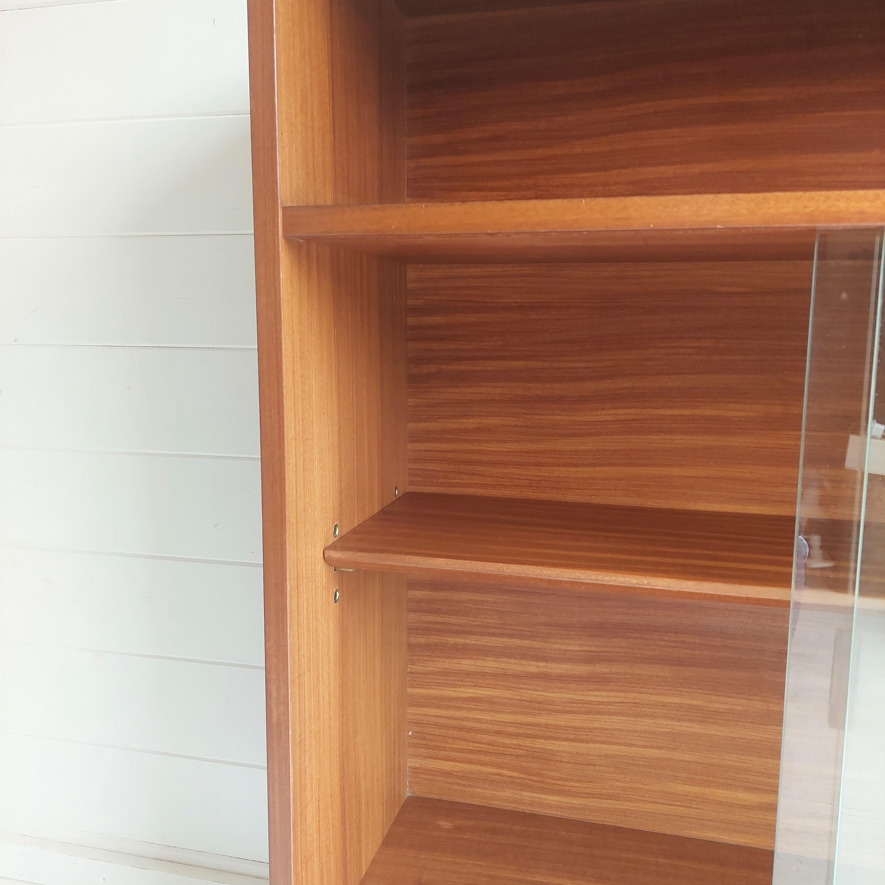 Midcentury Nathan Teak Glazed Bookcase Display Unit Cabinet Danish Style, 60s 6