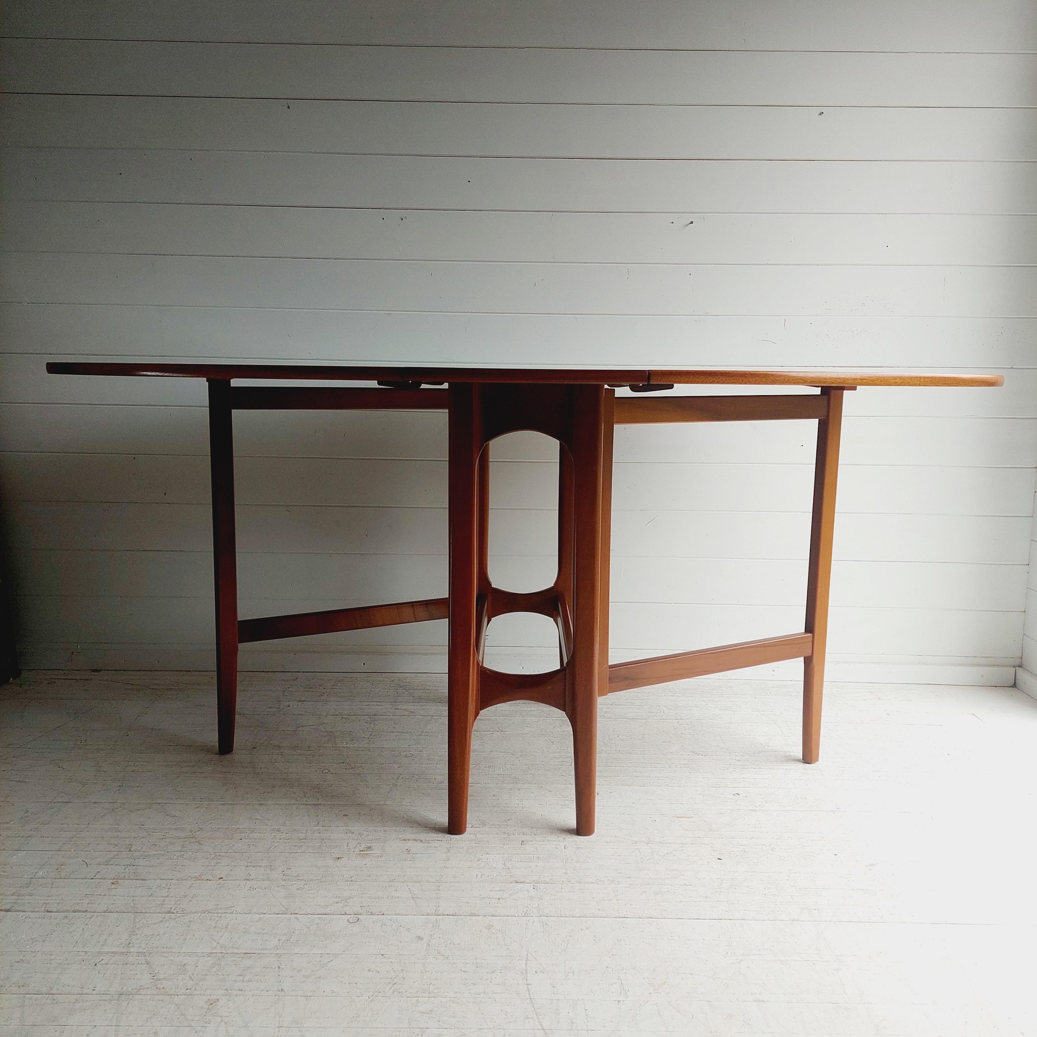 Mid Century Nathan Teak Oval Gate Leg Folding Drop Leaf  dining Table, 1960s 1