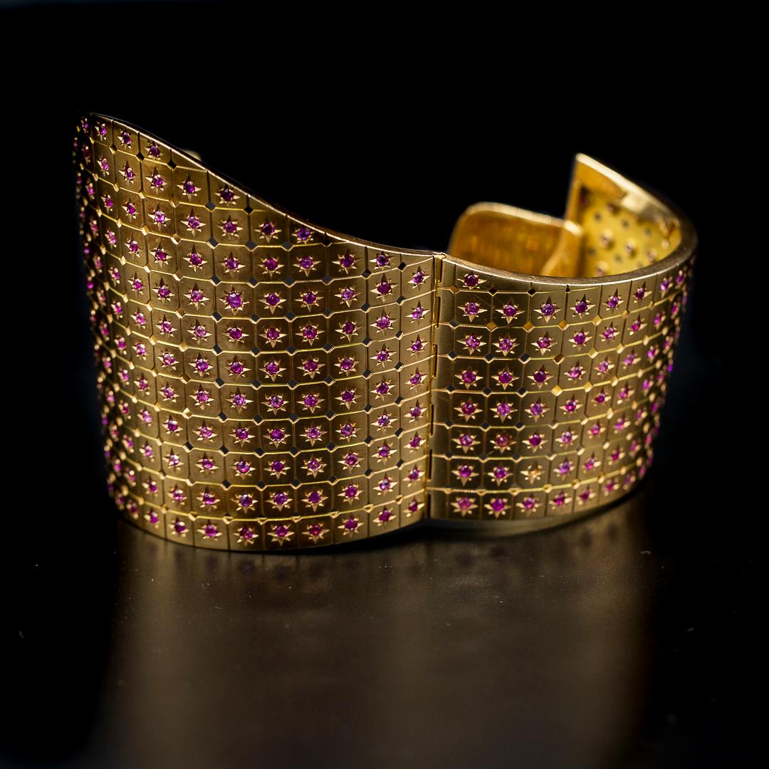 Mid-Century Natural Burmese No Heat Ruby Bangle Bracelet Rose Gold 1950s 1960s For Sale 5