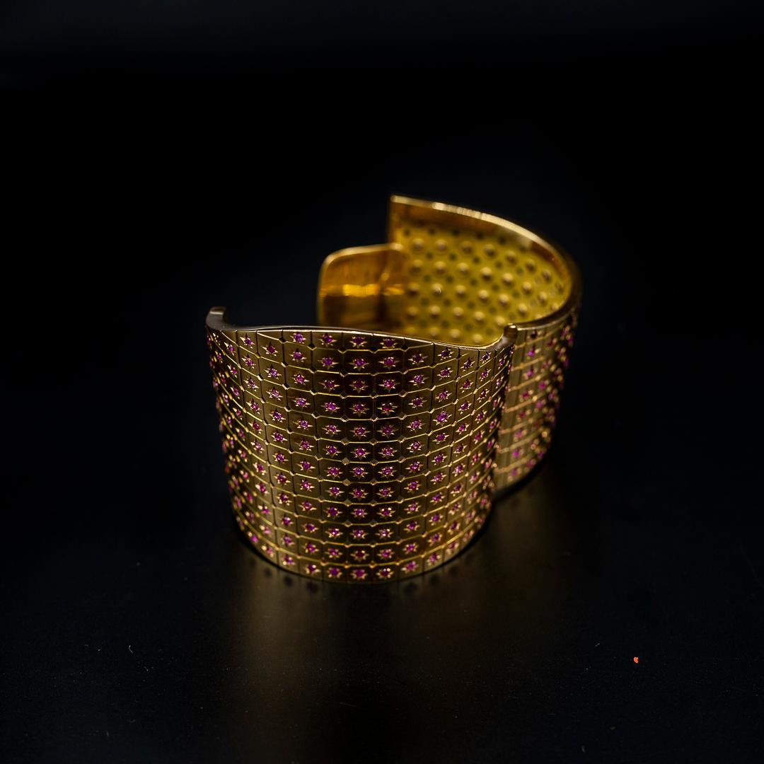 Mid-Century Natural Burmese No Heat Ruby Bangle Bracelet Rose Gold 1950s 1960s For Sale 6