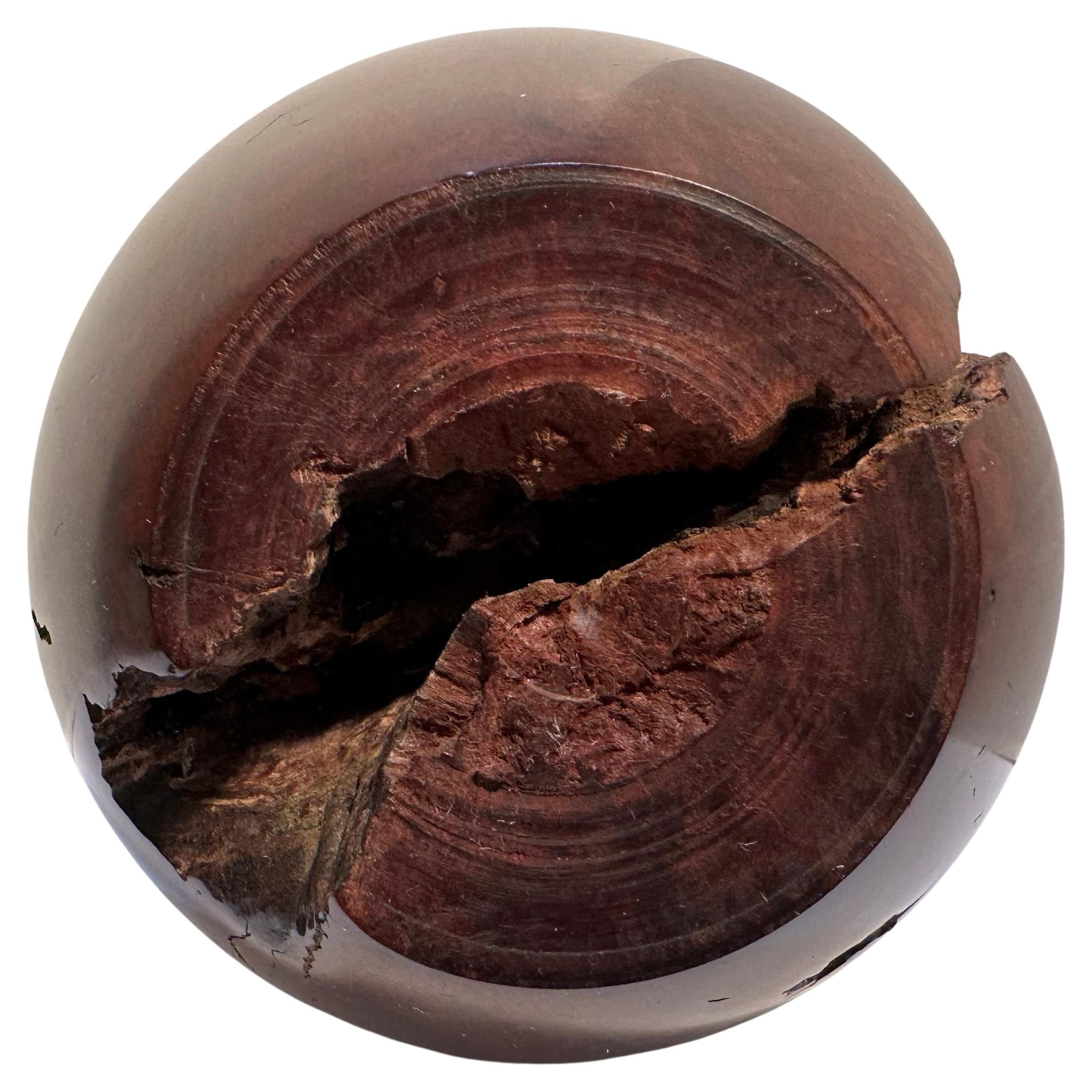 Vaso di gemme bulbose in legno di radica naturale di metà secolo, liscio e robusto, unico nel suo genere. in vendita 3