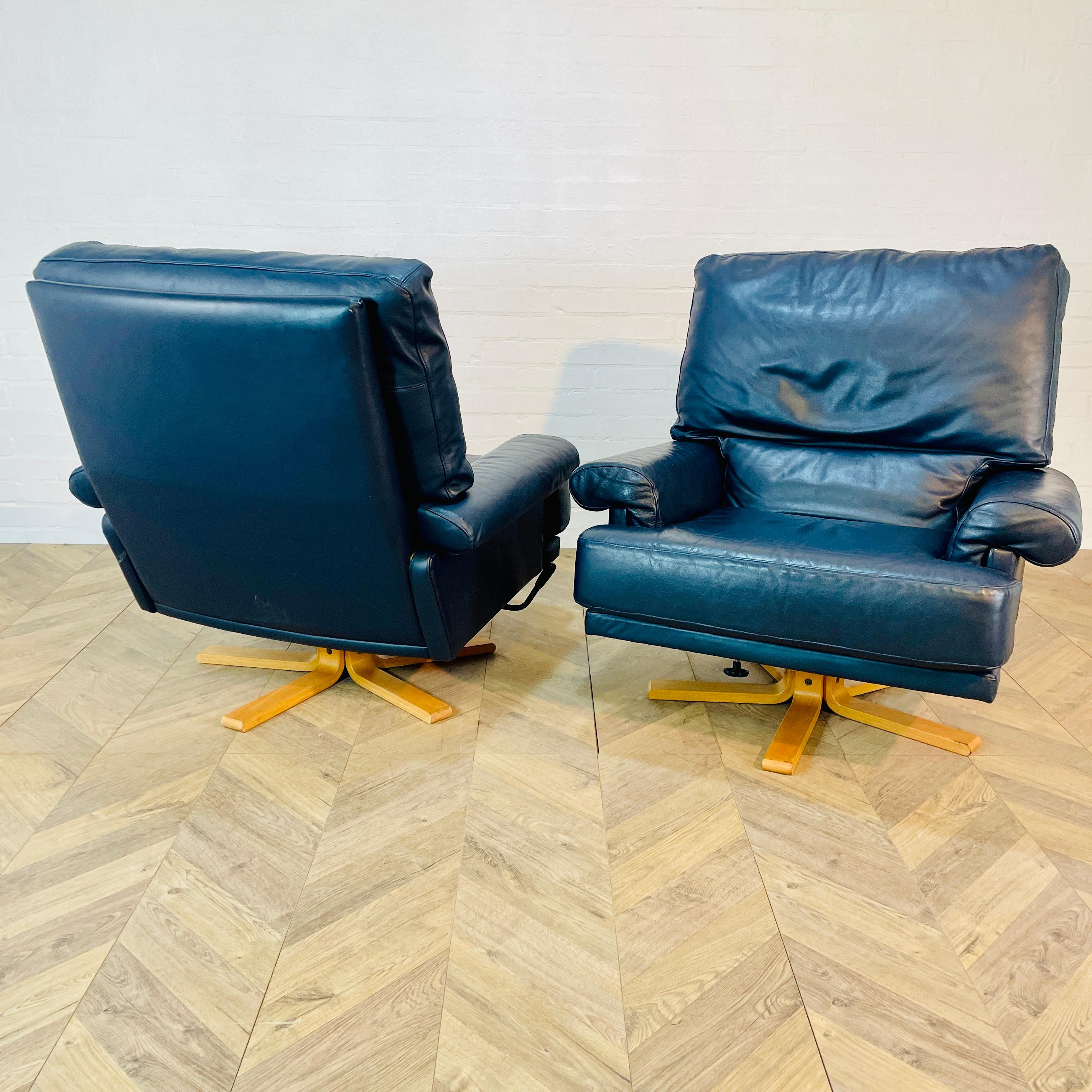 British Mid Century Navy Blue Leather Swivel Chairs, Set of 2, 1970s For Sale