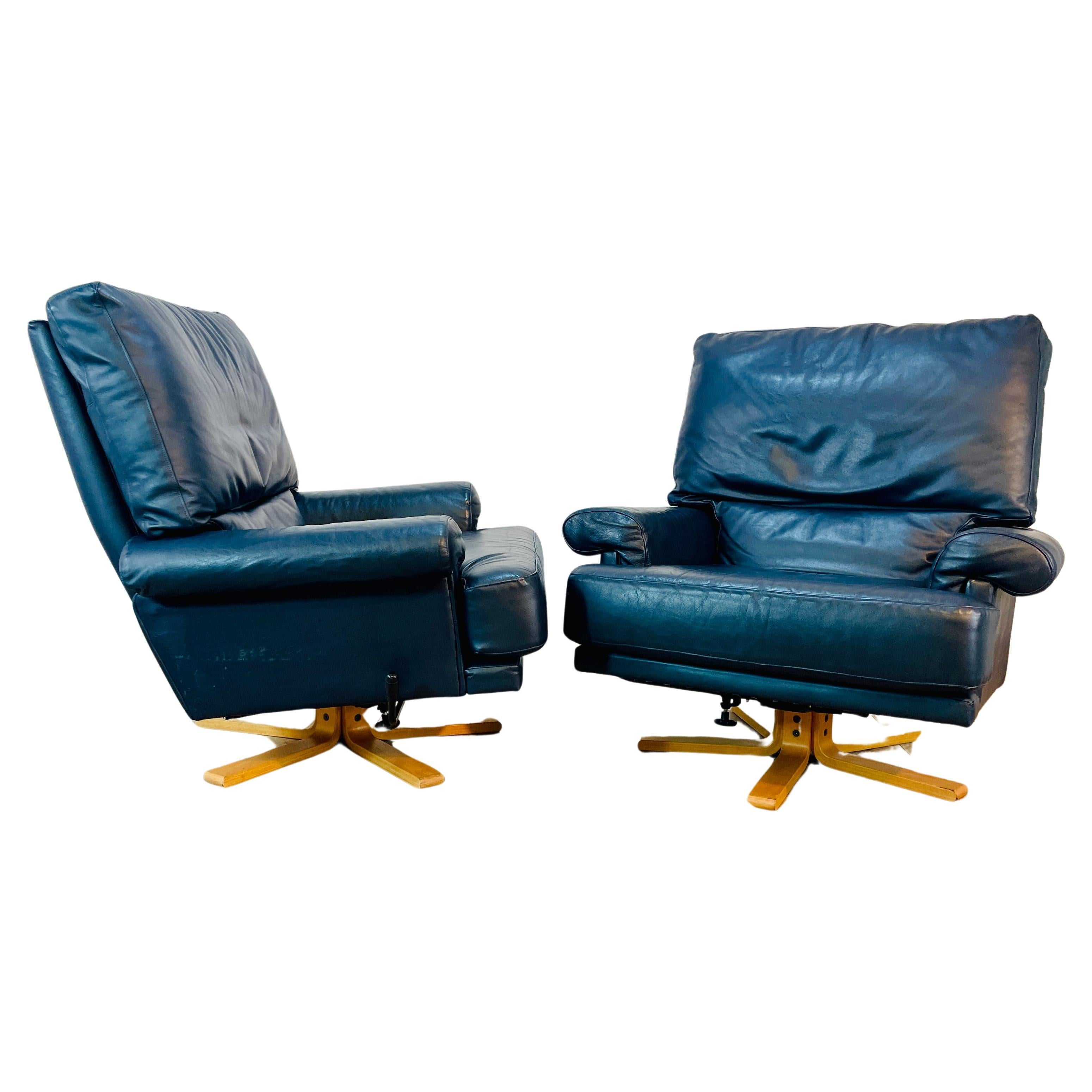 Mid Century Navy Blue Leather Swivel Chairs, Set of 2, 1970s For Sale