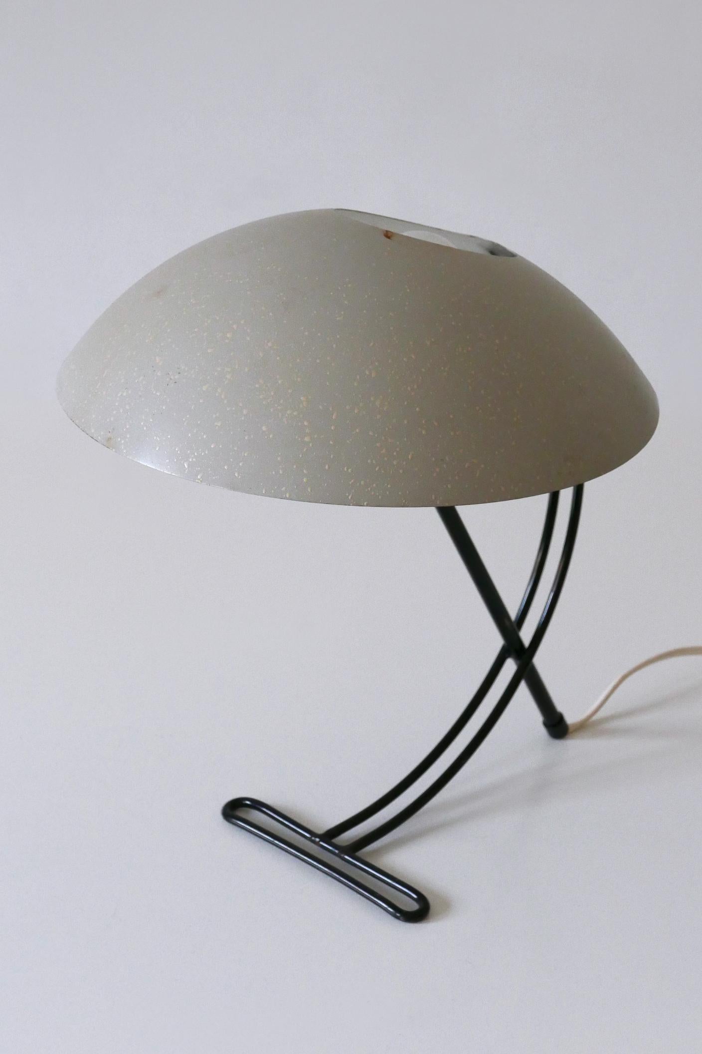 Lampe de table ou lampe de bureau NB100 du milieu du siècle par Louis Kalff pour Philips, années 1950 en vente 2