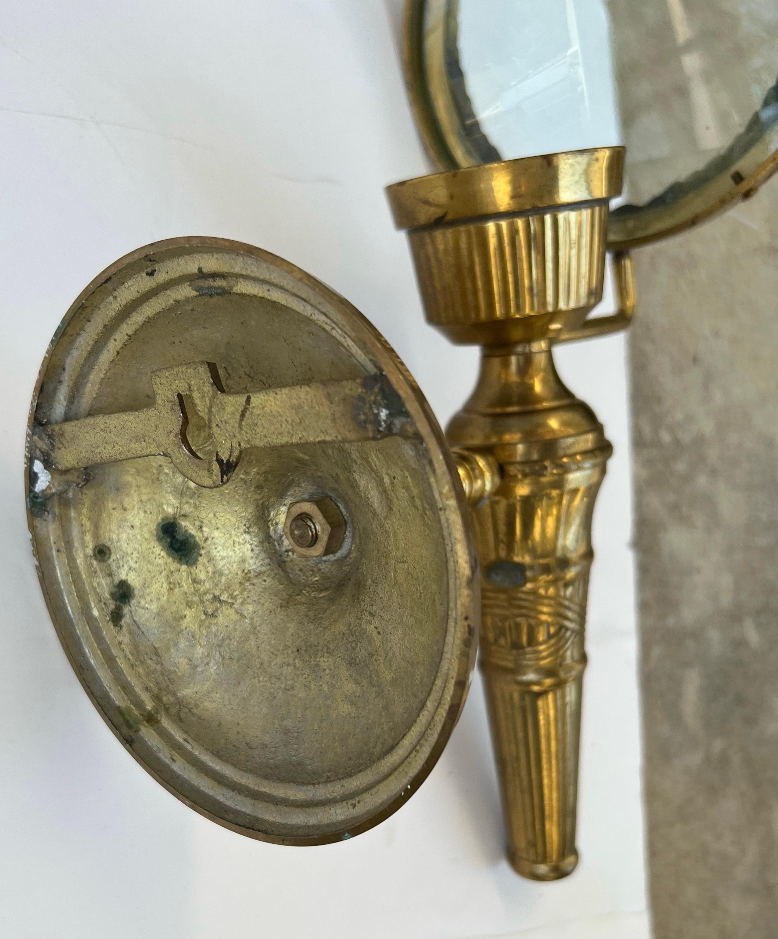 Mid-Century Neo- Classical Style Cast Brass Magnifying Glass Sconces, Pair For Sale 1