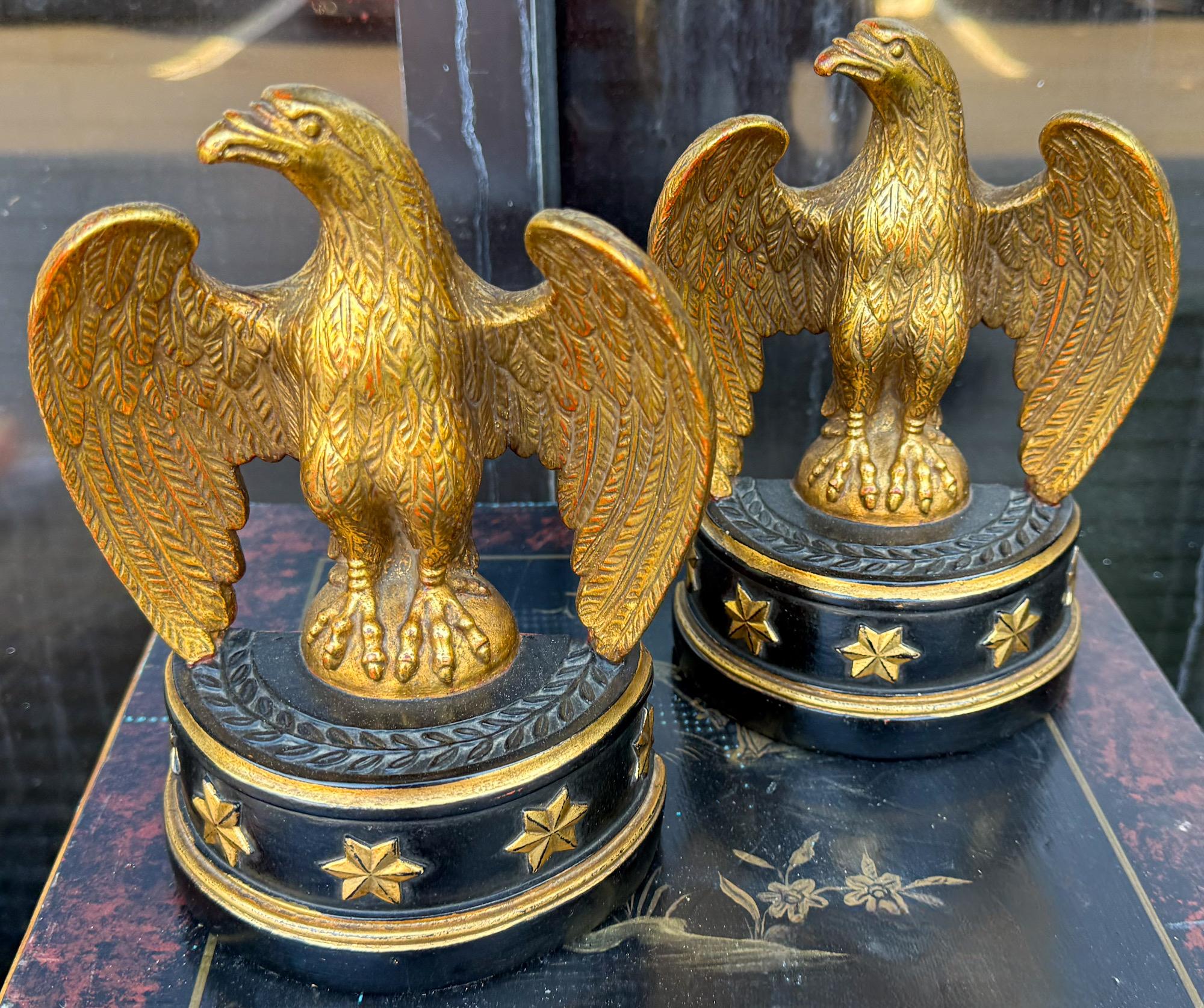 XX secolo Fermalibri a forma di aquila di Borghese in stile neoclassico della metà del secolo scorso in vendita