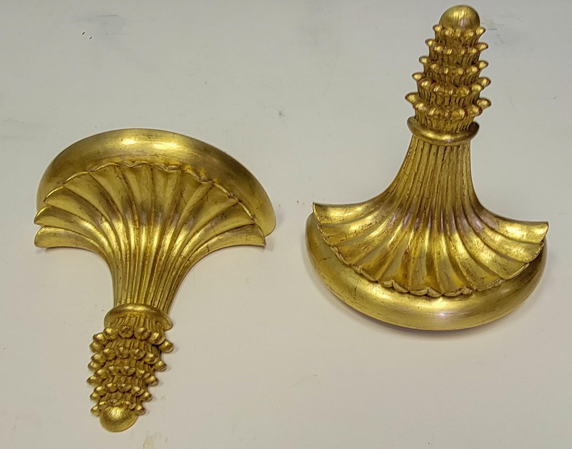 Neoclassical Mid-Century Neo-Classical Style Gilt Italian Wall Brackets, Set of 4 For Sale