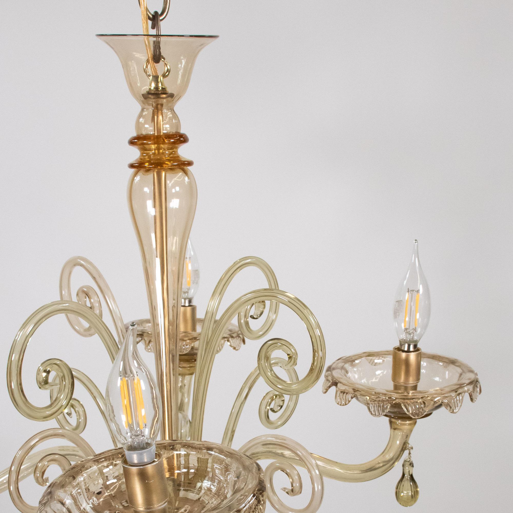 Lampadario neo-rococò di Murano di metà secolo con ambra dorata in vendita 7