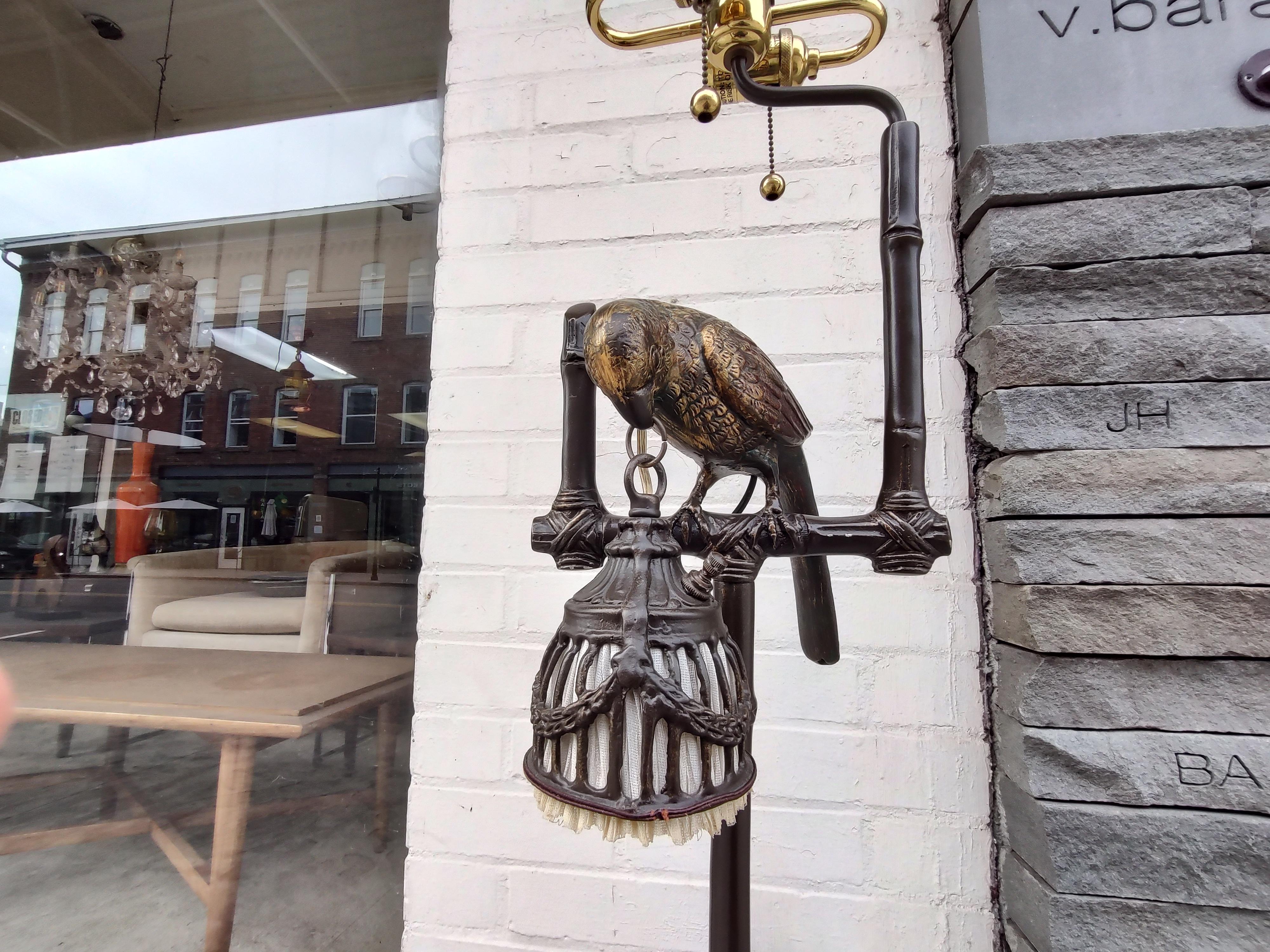 Mid Century Neoclassical Floor Lamp Perched Bird Holding Light Frederick Cooper In Good Condition For Sale In Port Jervis, NY