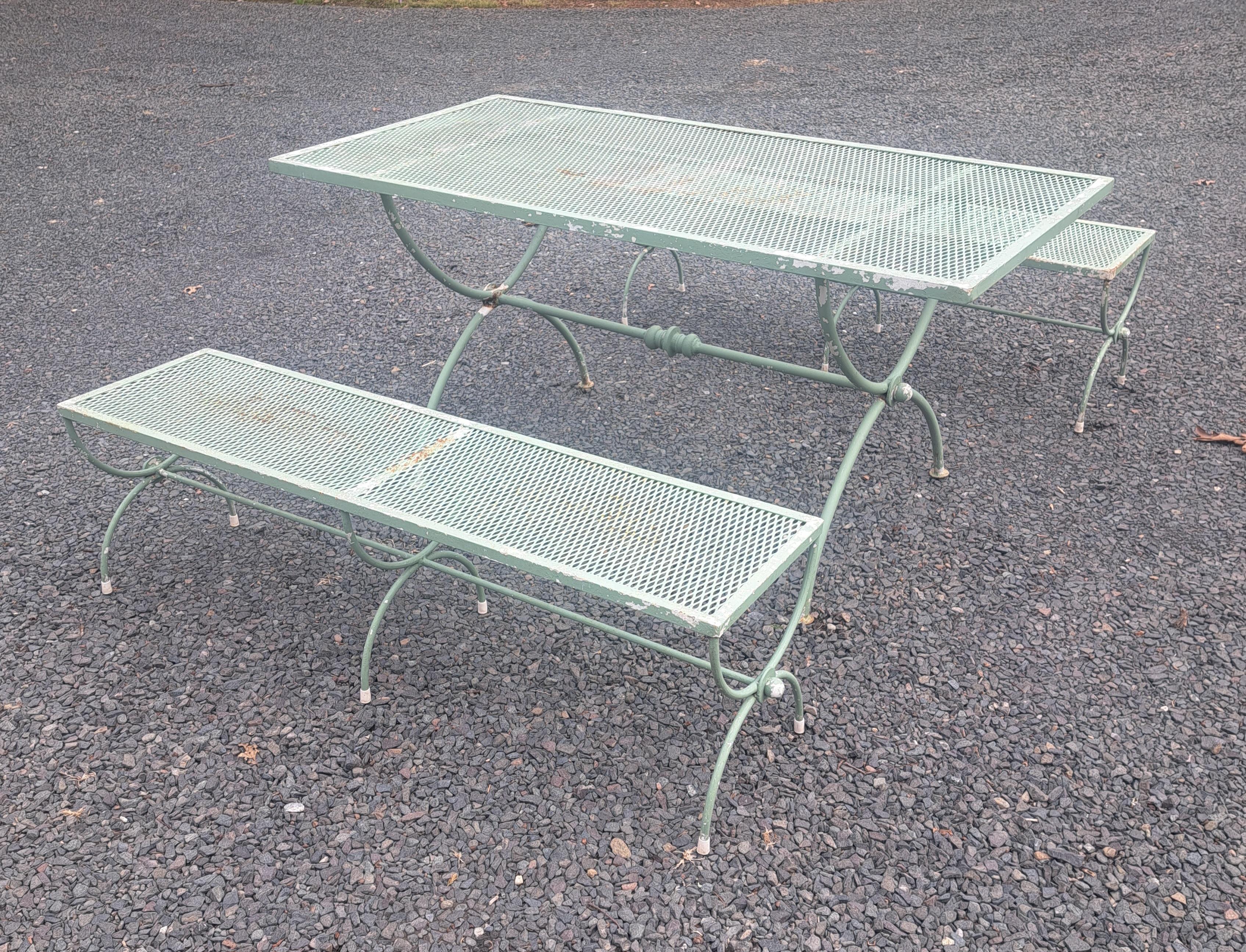 Mid Century Neoklassischen Stil Garten Esszimmer Set Tisch und Bänke im Angebot 5