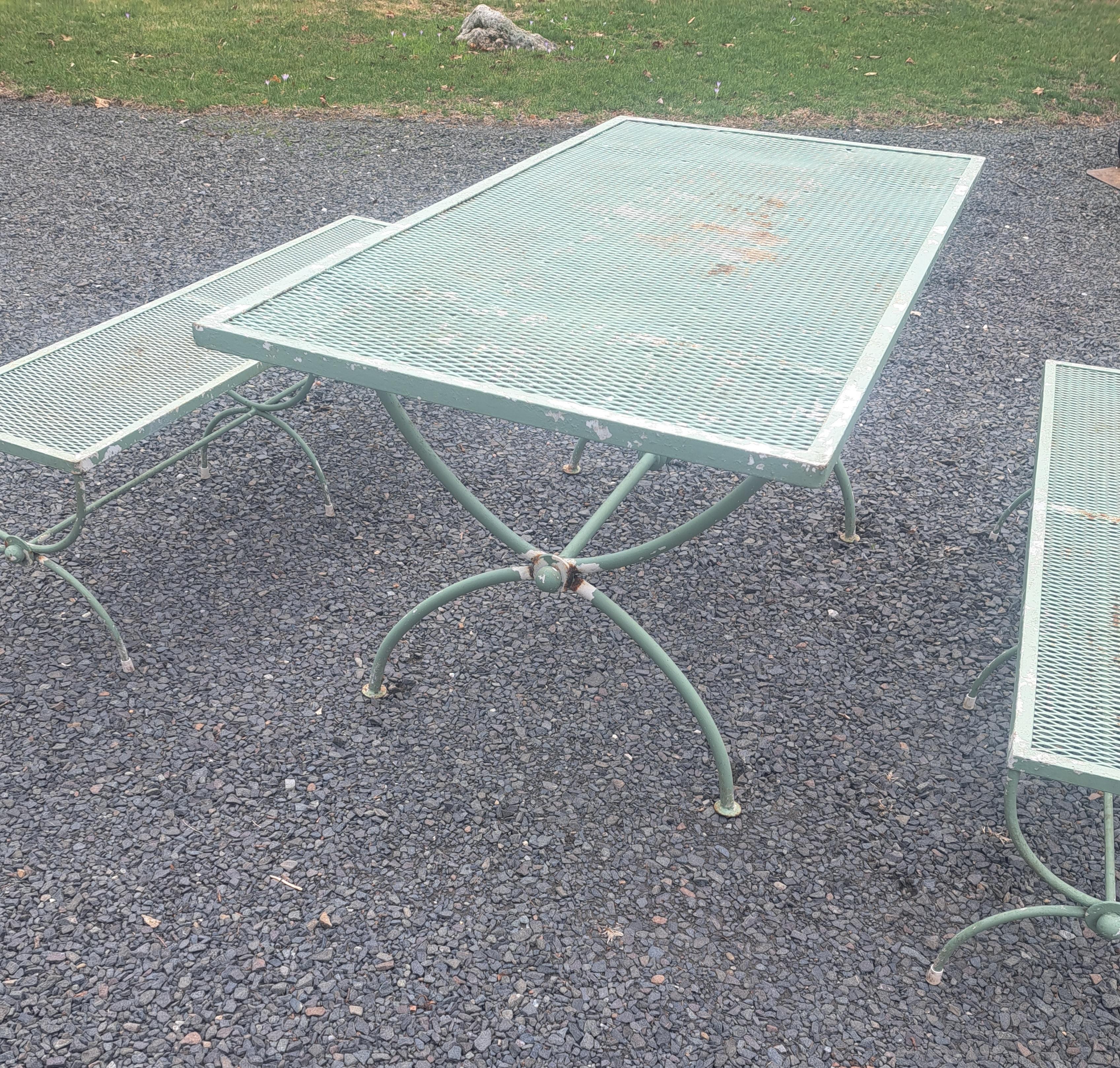 Mid Century Neoklassischen Stil Garten Esszimmer Set Tisch und Bänke (Mitte des 20. Jahrhunderts) im Angebot