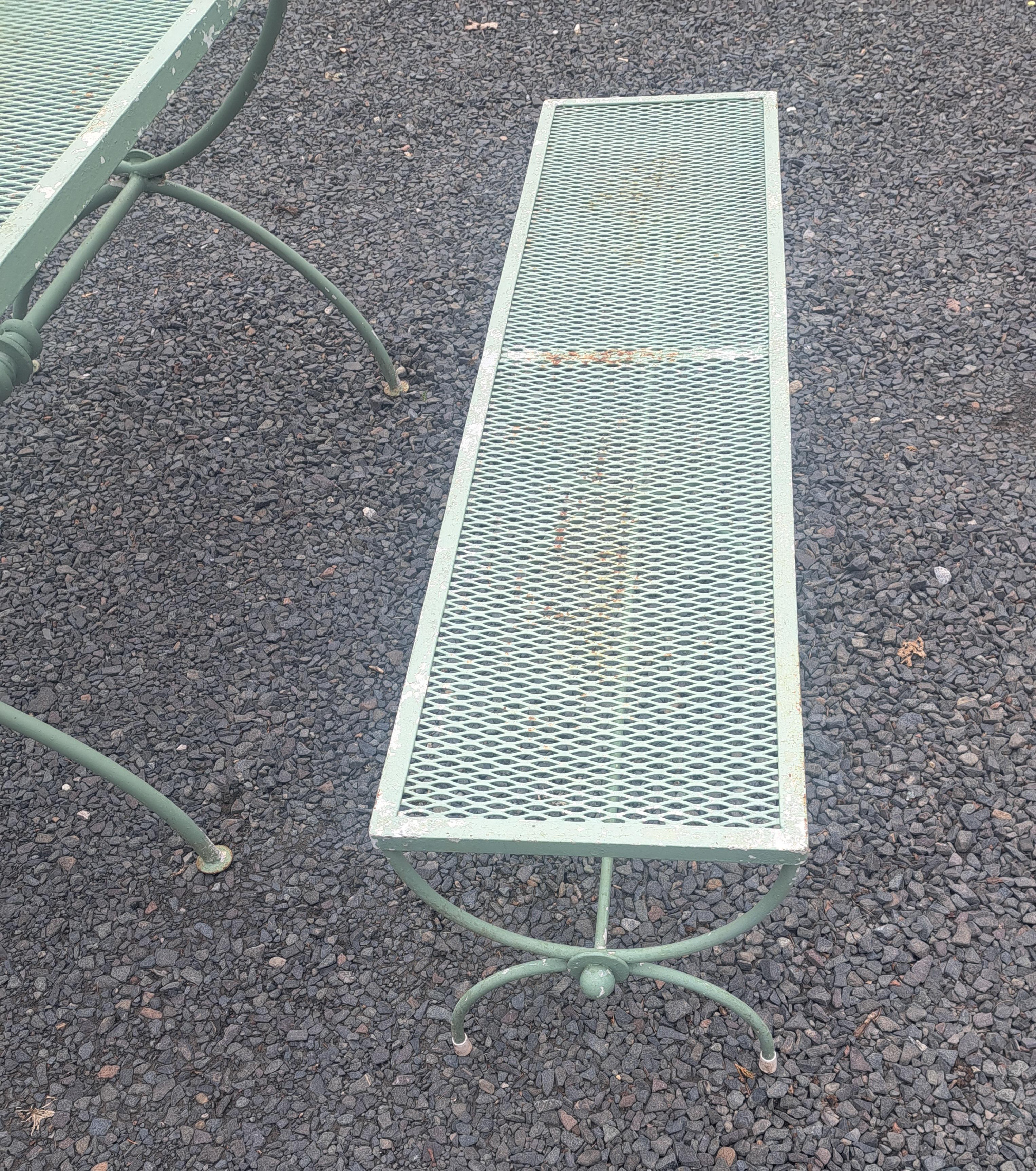 Mid Century Neoklassischen Stil Garten Esszimmer Set Tisch und Bänke im Angebot 1