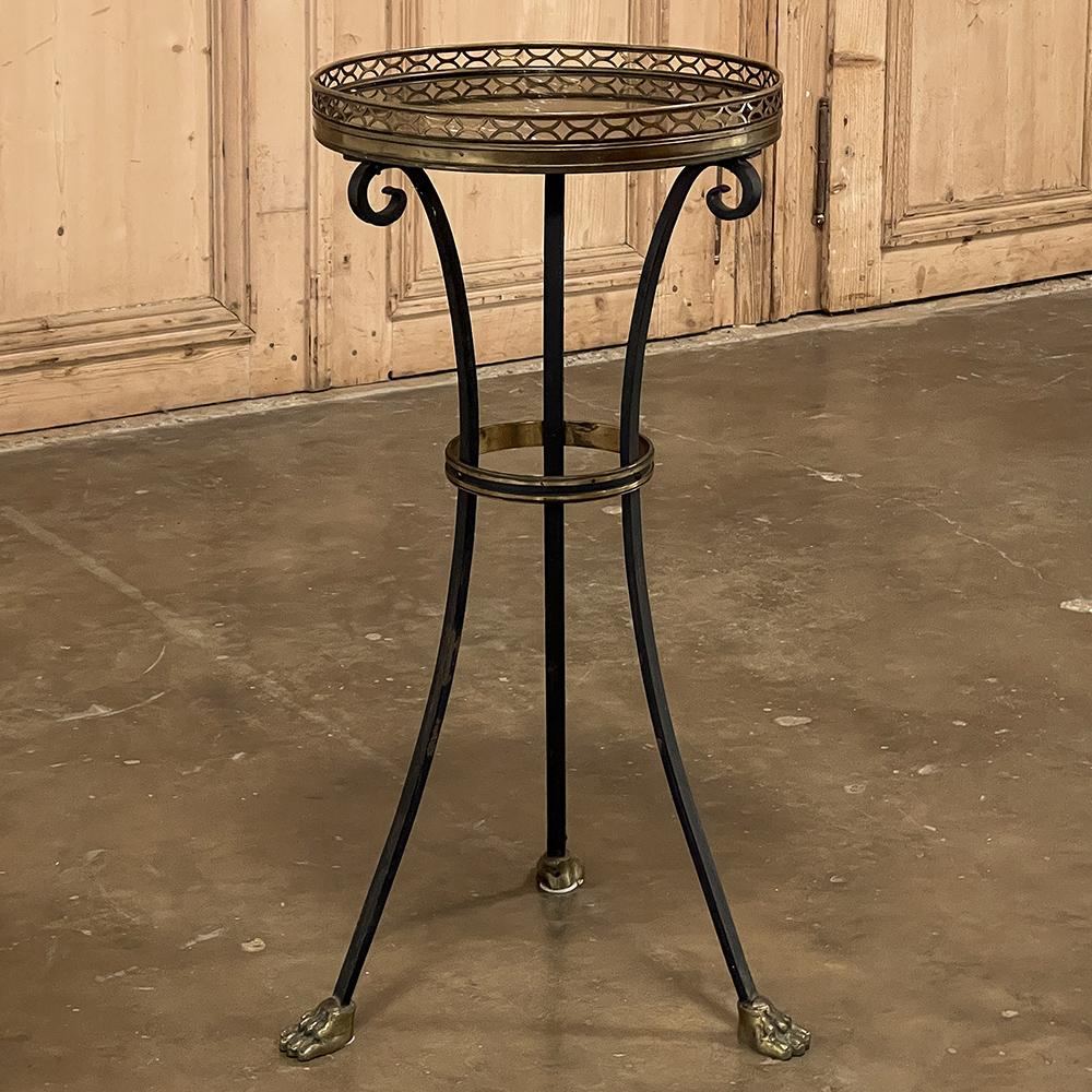 French Mid-Century Neoclassical Wrought Iron, Brass & Marble Lamp Table For Sale